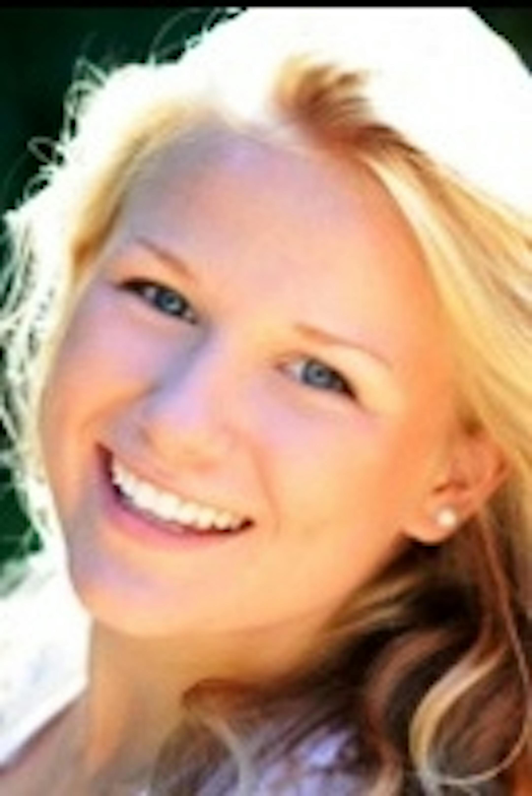 Erin Olejnik, Minnetonka skiing