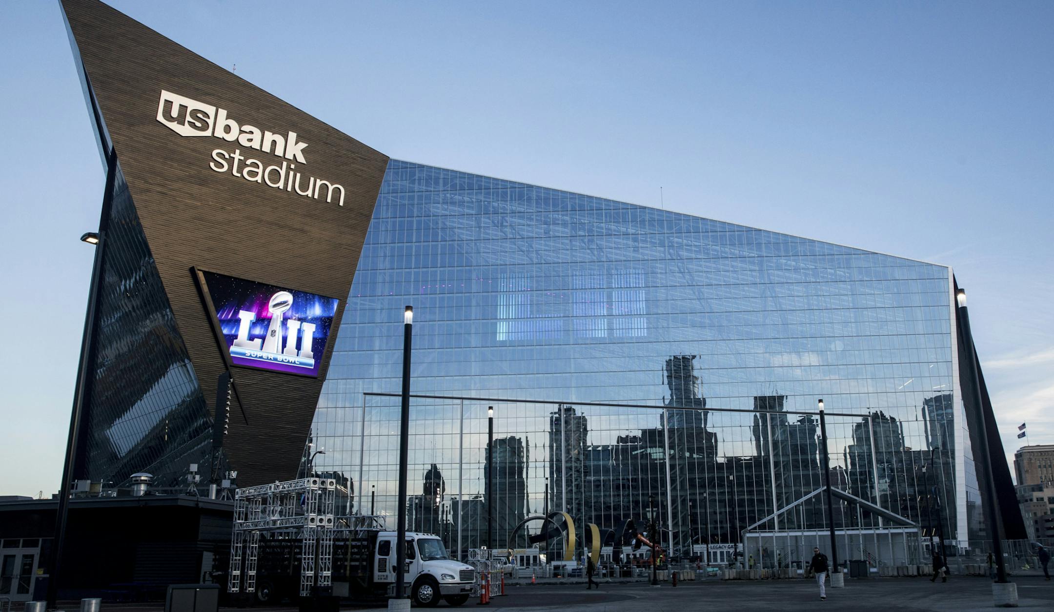 US Bank Stadium, the site of Super Bowl LII on Feb. 4, in Minneapolis, Jan. 19, 2018. Officials like to tout the economic boost a Super Bowl provides the hosting city, but economists say their numbers don’t add up. (Tim Gruber/The New York Times)