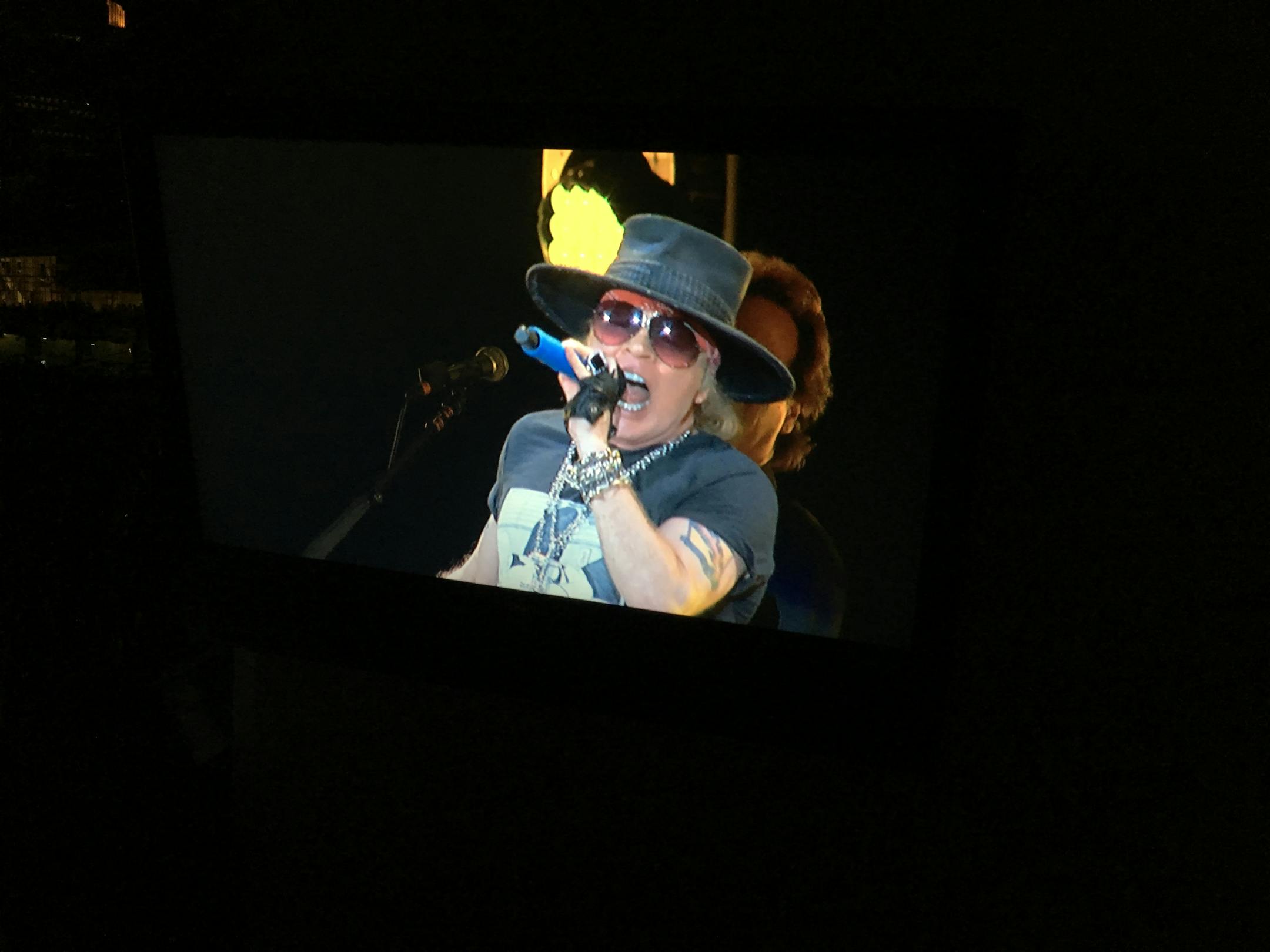 Axl Rose joined Billy Joel on Friday night in Target Field.