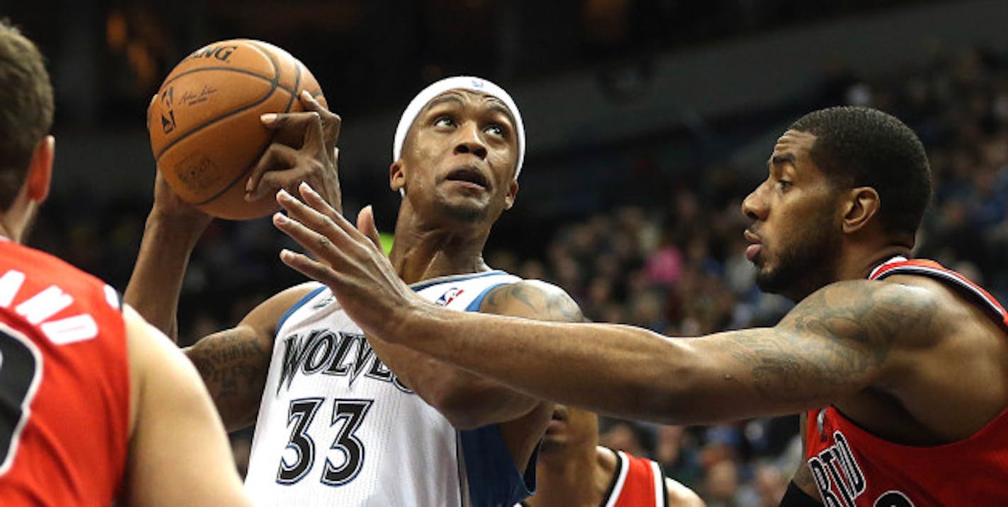 Veteran free agent and former Timberwolves forward Dante Cunningham has agreed to re-sign with New Orleans, according to a report by the Vertical on Tuesday.