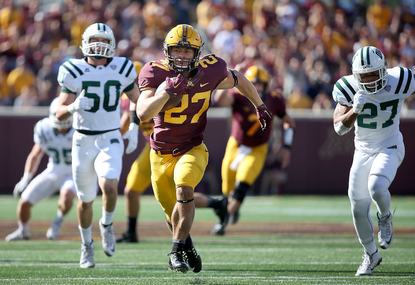 Minnesota running back Shannon Brooks ran for 40 yards for a touchdown in the second quarter as the Gophers took on Ohio at TCF Bank Stadium, Saturday, September 26, 2015 in Minneapolis.