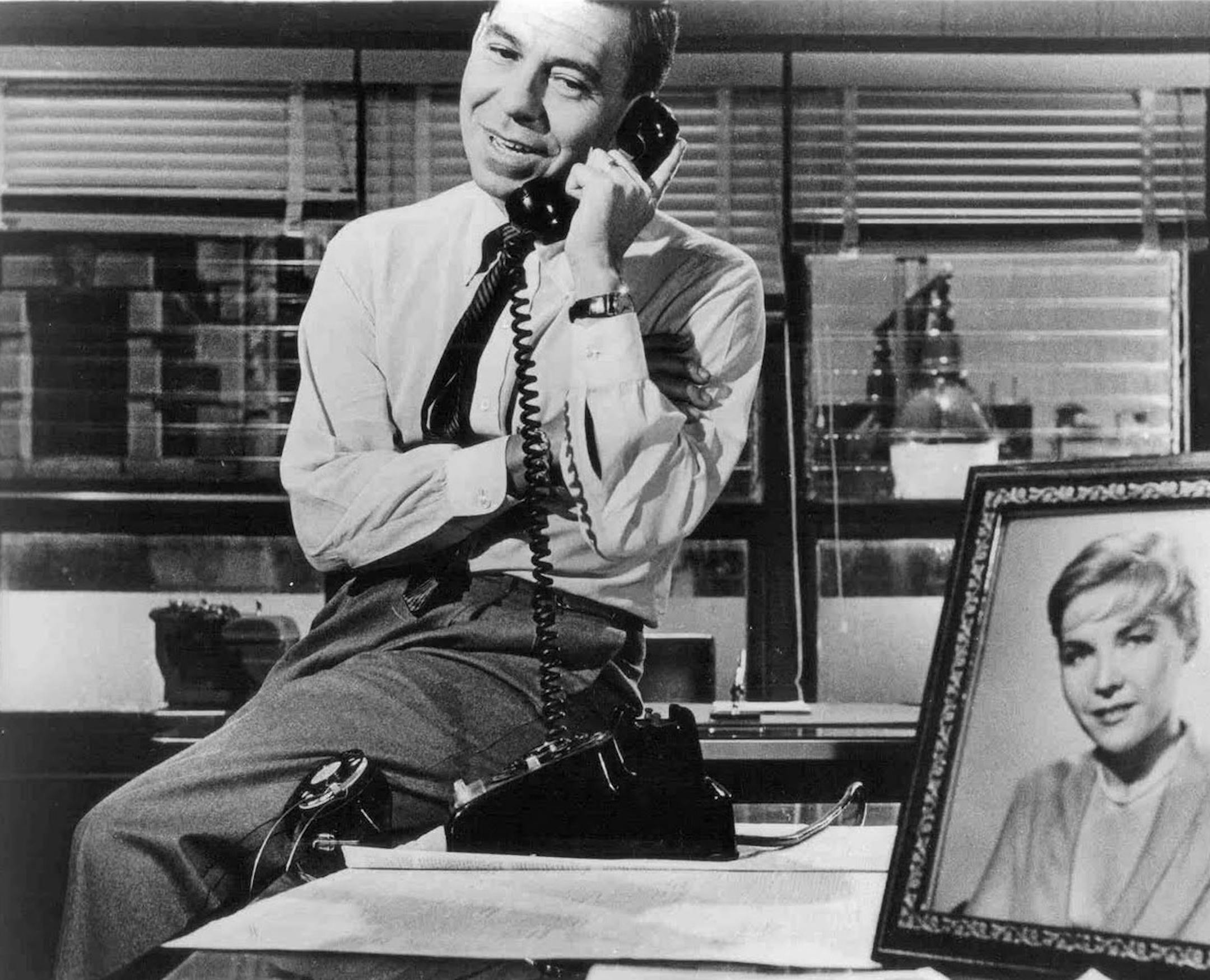 Jack Webb in "-30-"