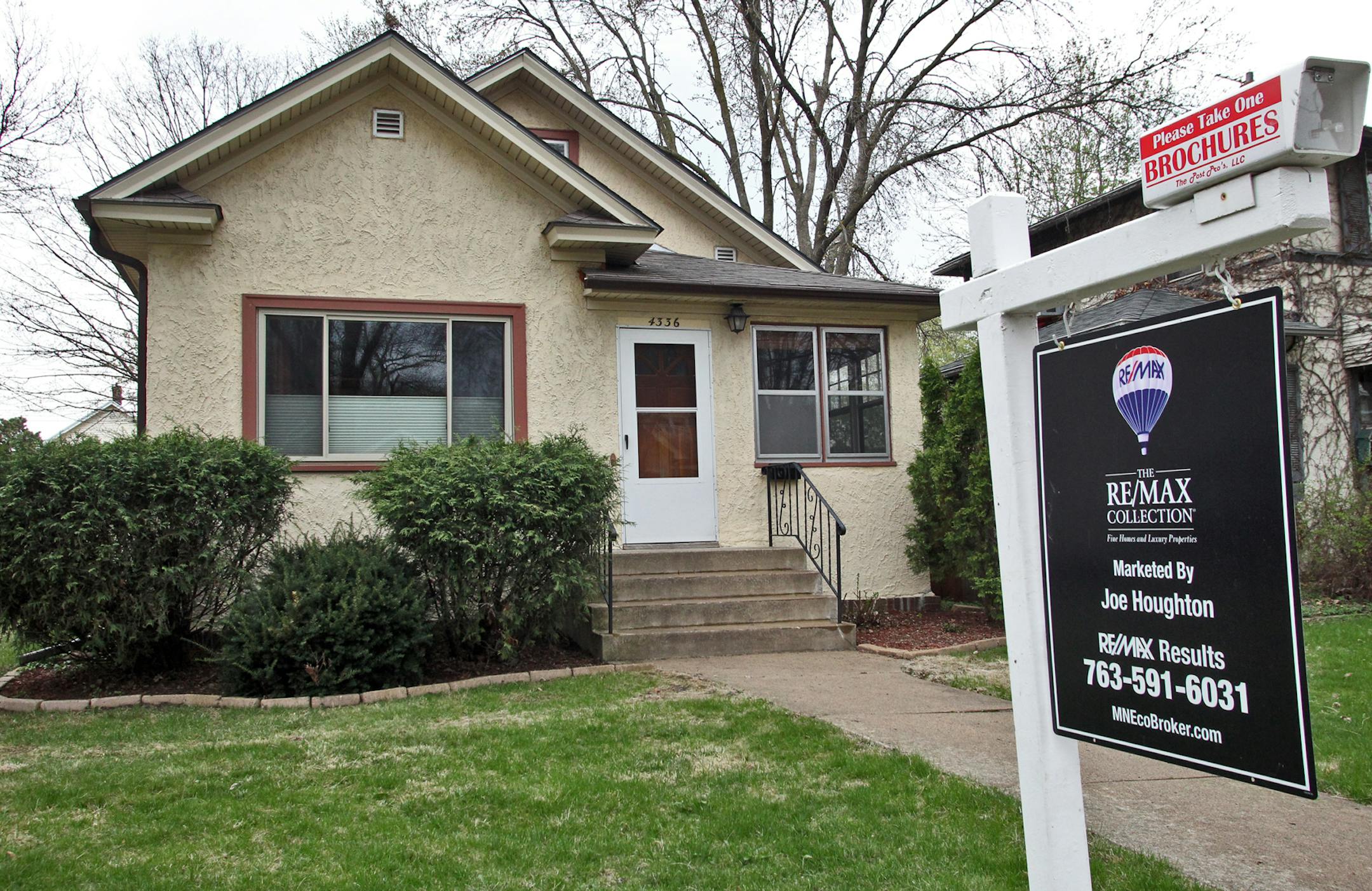 Exterior of Nick and Katie Piehl house in Minneapolis. (MARLIN LEVISON/STARTRIBUNE(mlevison@startribune.com (cq )