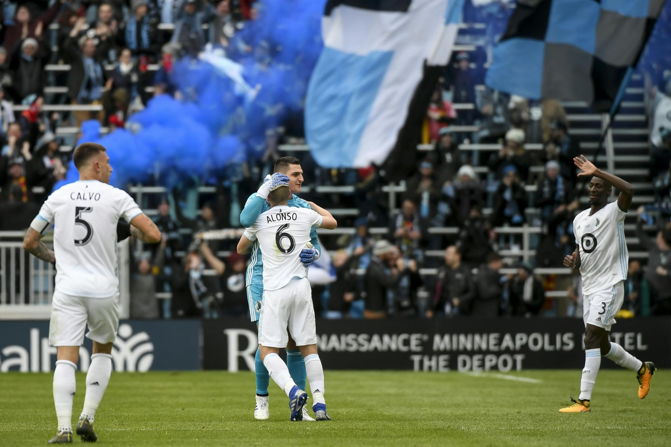 Minnesota United goalkeeper Vito Mannone (1) and midfielder Osvaldo Alonso (6) celebrated AlonsoÕs first half goal against NYC FC.