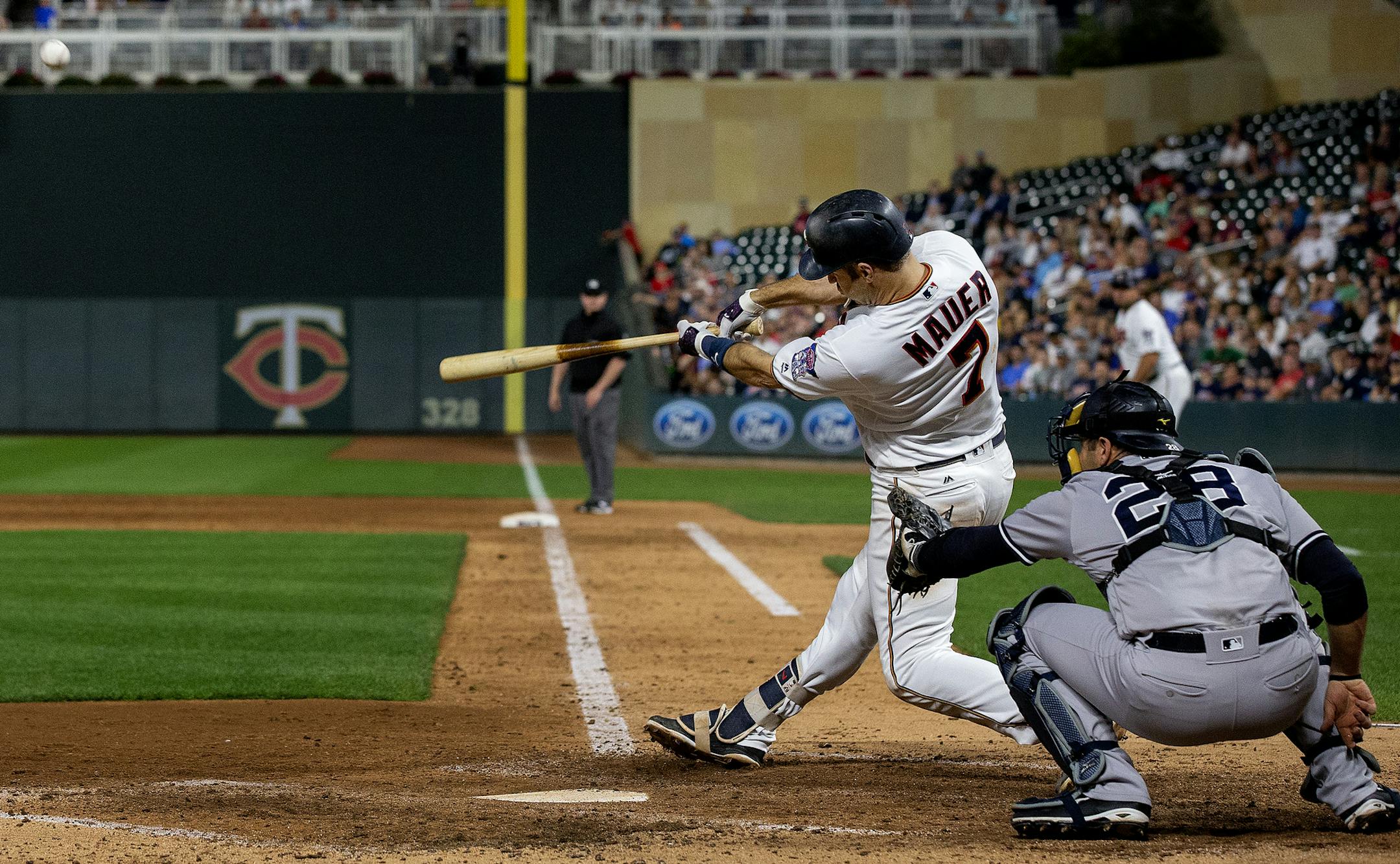 Minnesota Twins Joe Mauer hit a grand slam home run in the fifth inning. ] CARLOS GONZALEZ ï cgonzalez@startribune.com ñ September 11, 2018, Minneapolis, MN, Target Field, MLB, Minnesota Twins vs. New York Yankees