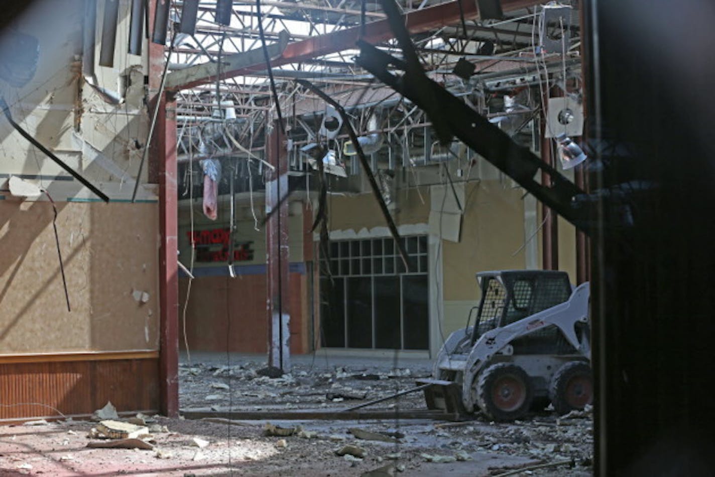 Construction at the Knollwood shopping center has gutted the interior of the building. Knollwood Mall is undergoing a much-need facelift that involves converting the mall into a power-center, with stores accessible form the parking lot. Photographed on 6/20/14] Bruce Bisping/Star Tribune bbisping@startribune.com