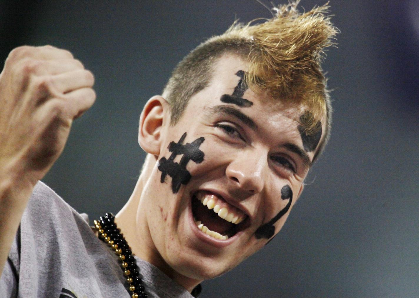 DAVID JOLES * djoles@startribune.com - Nov. 26, 2010 - Minneapolis-] Minnesota High School League state high school football 2A championship Caledonia and Triton at Mall of America Field. In this photo:] Caldedonia super fan Derrick Nielsen.