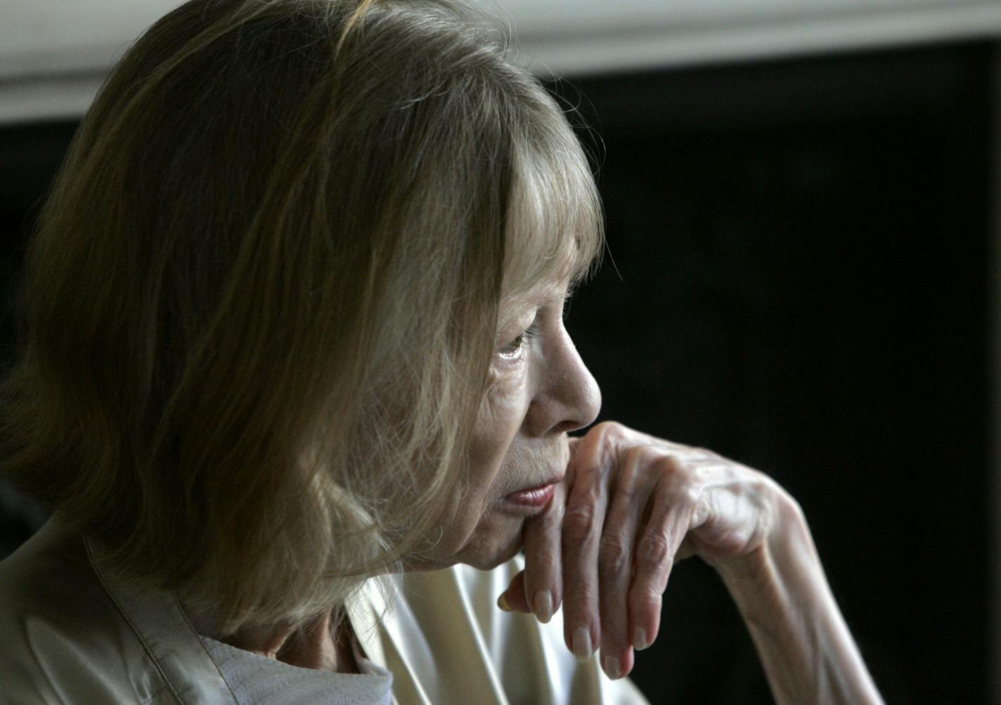 JUDY GRIESEDIECK/SPECIAL TO STAR TRIBUNE. Joan Didion in her New York apartment. Her§book§"The§Year§fo§Magical§Thinking"§is§about§her§coping§with§her§husband's§death§in§December§2003§while§her§daughter§was§gravely§ill.§Then§the§daughter§died§in August§in§a§New§York§hospital§after a§long§illness.