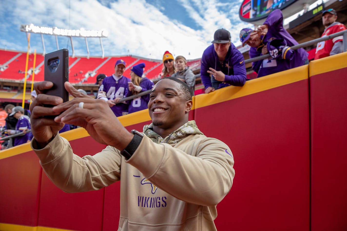 Vikings fullback C.J. Ham took a selfie with fans at Arrowhead Stadium before Sunday's game.