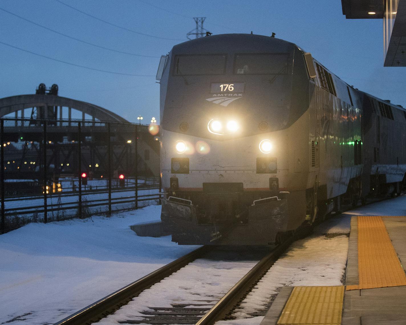 Back on track: After a drop in &#x2019;15, ridership on Amtrak&#x2019;s Minnesota route surged 3.7 percent in 2016 .