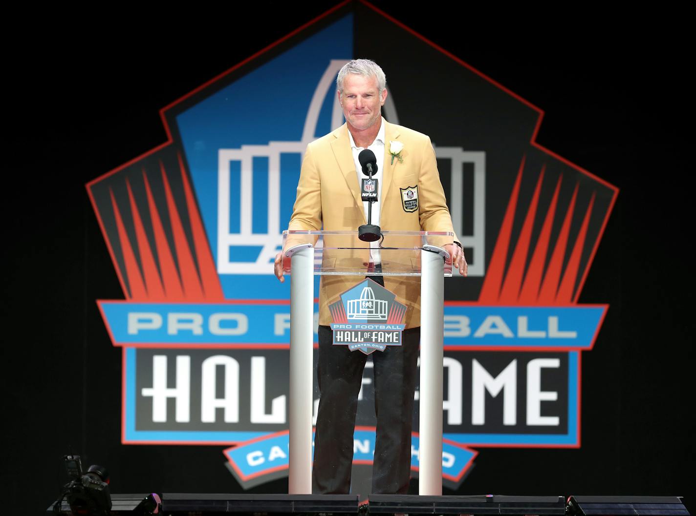 Brett Favre speaks during the Pro Football Hall of Fame enshrinement ceremony in 2016.