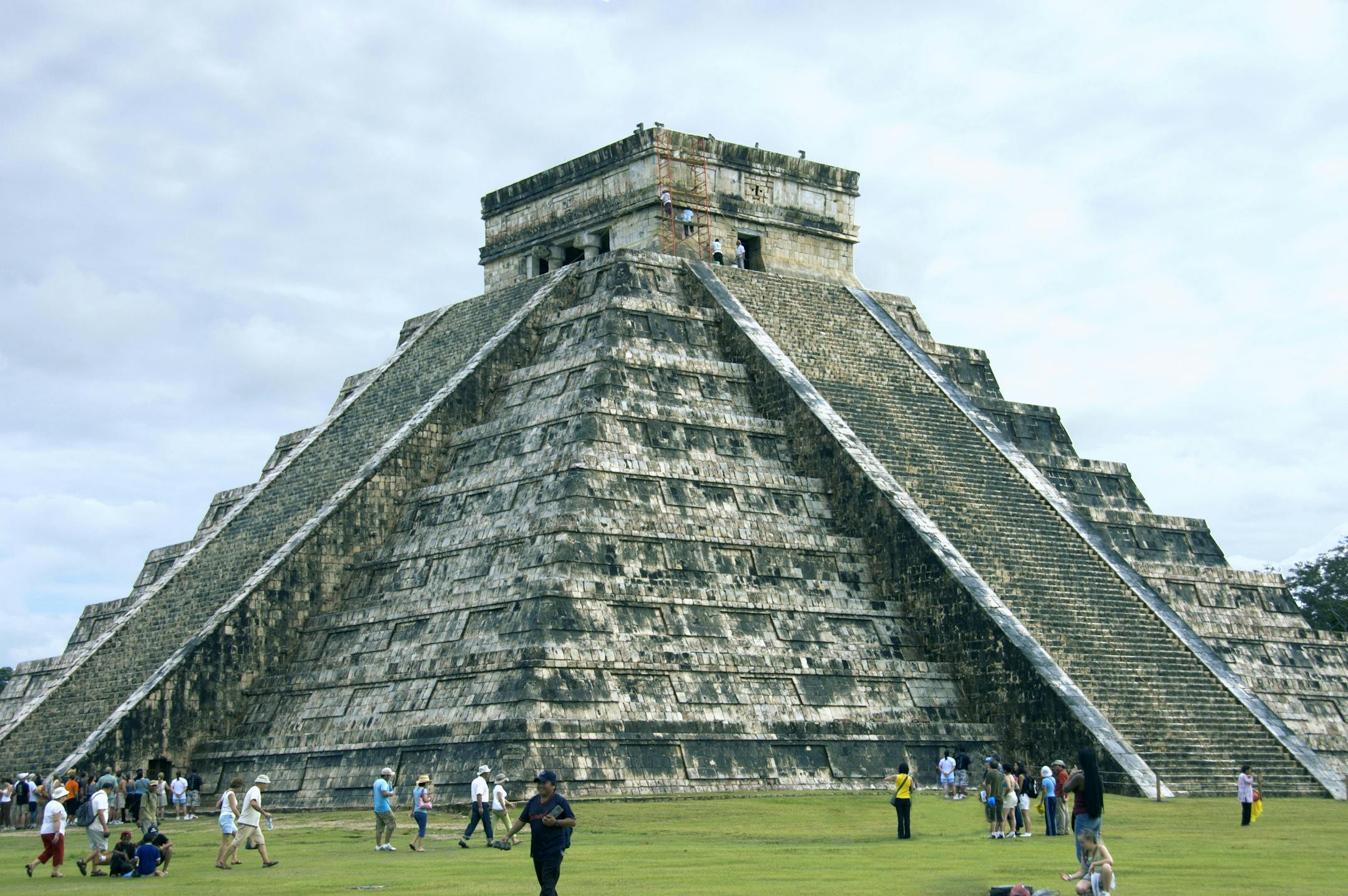 El Castillo, main Pyramid of Chichen Itza, Mexico among the New Seven Wonders of the World. (Pierrette Guertin/Dreamstime/TNS) ORG XMIT: 56473144W