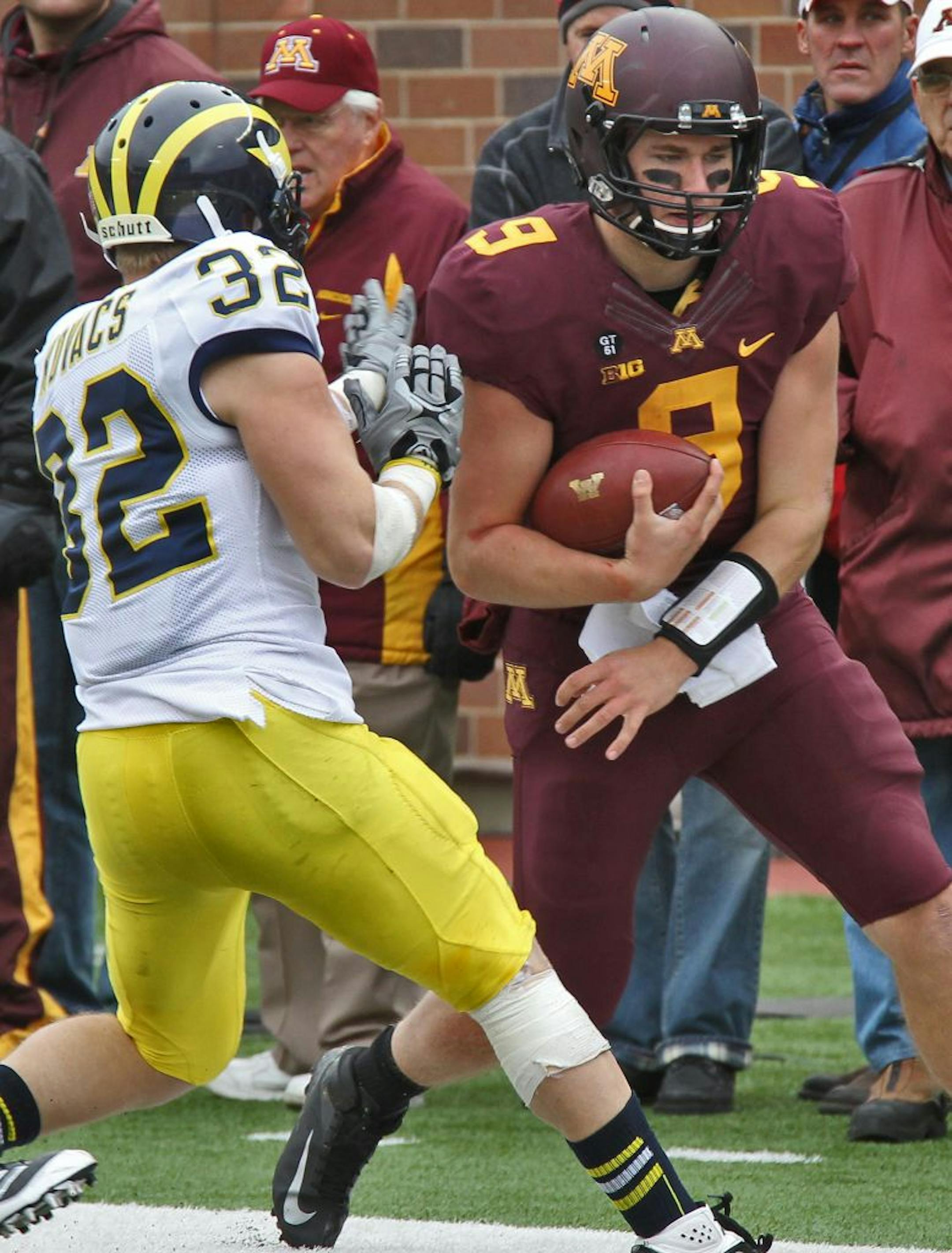 A fake field goal pass to quarterback Philip Nelson along the sideline did not turn out well for the Gophers