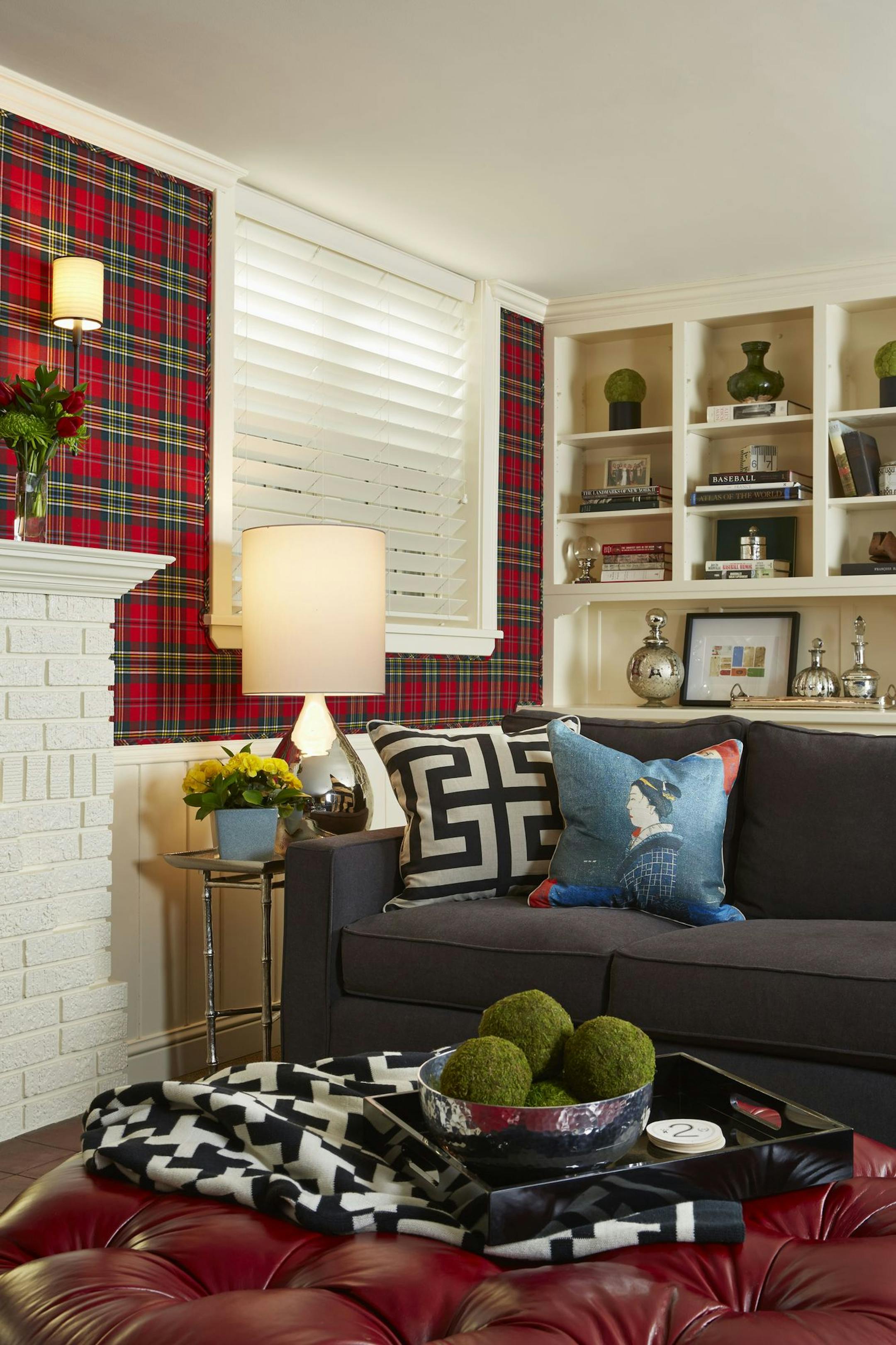 Family room by Sandy LaMendola, Twist Design