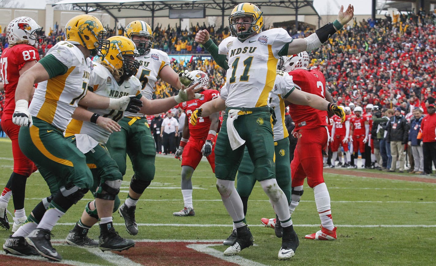 North Dakota State quarterback Carson Wentz (11)