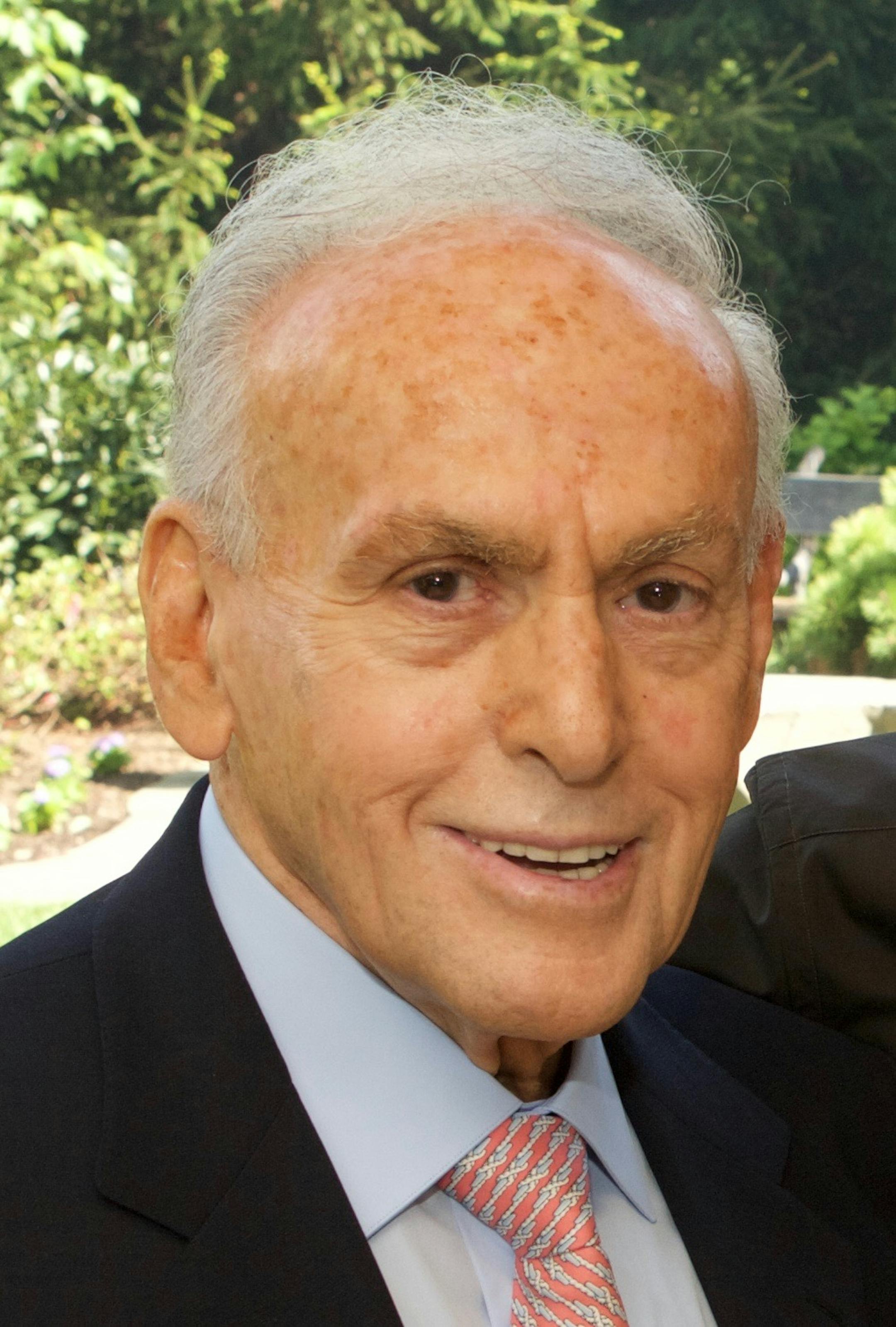 Joseph Wilf, father of Mark and Zygi Wilf, died at age 91.