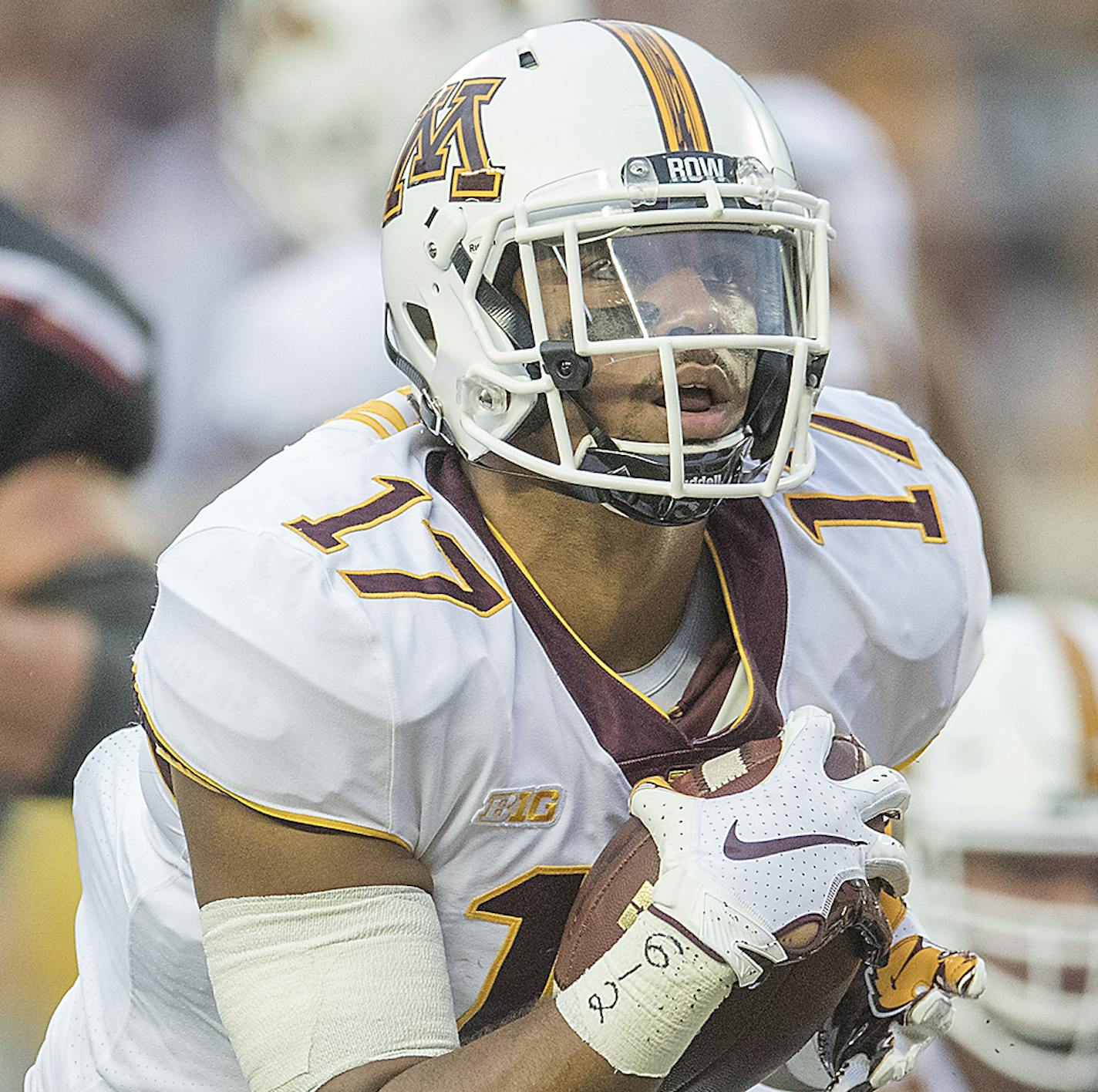 Minnesota's wide receiver Seth Green faked a handoff to running back Rodney Smith and rushed for a touchdown in the second quarter Minnesota took on New Mexico State at TCF Bank Stadium, Thursday, August 30, 2018 in Minneapolis, MN. ] ELIZABETH FLORES &#xef; liz.flores@startribune.com