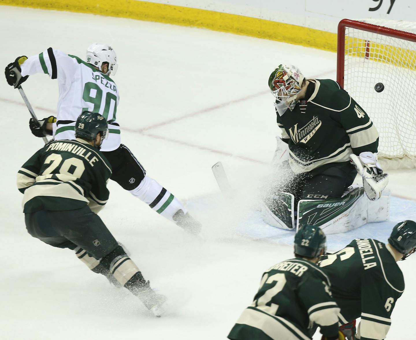 Dallas Stars center Jason Spezza (90) scored the go ahead on Wild goalie Devan Dubnyk (40) in the second period.