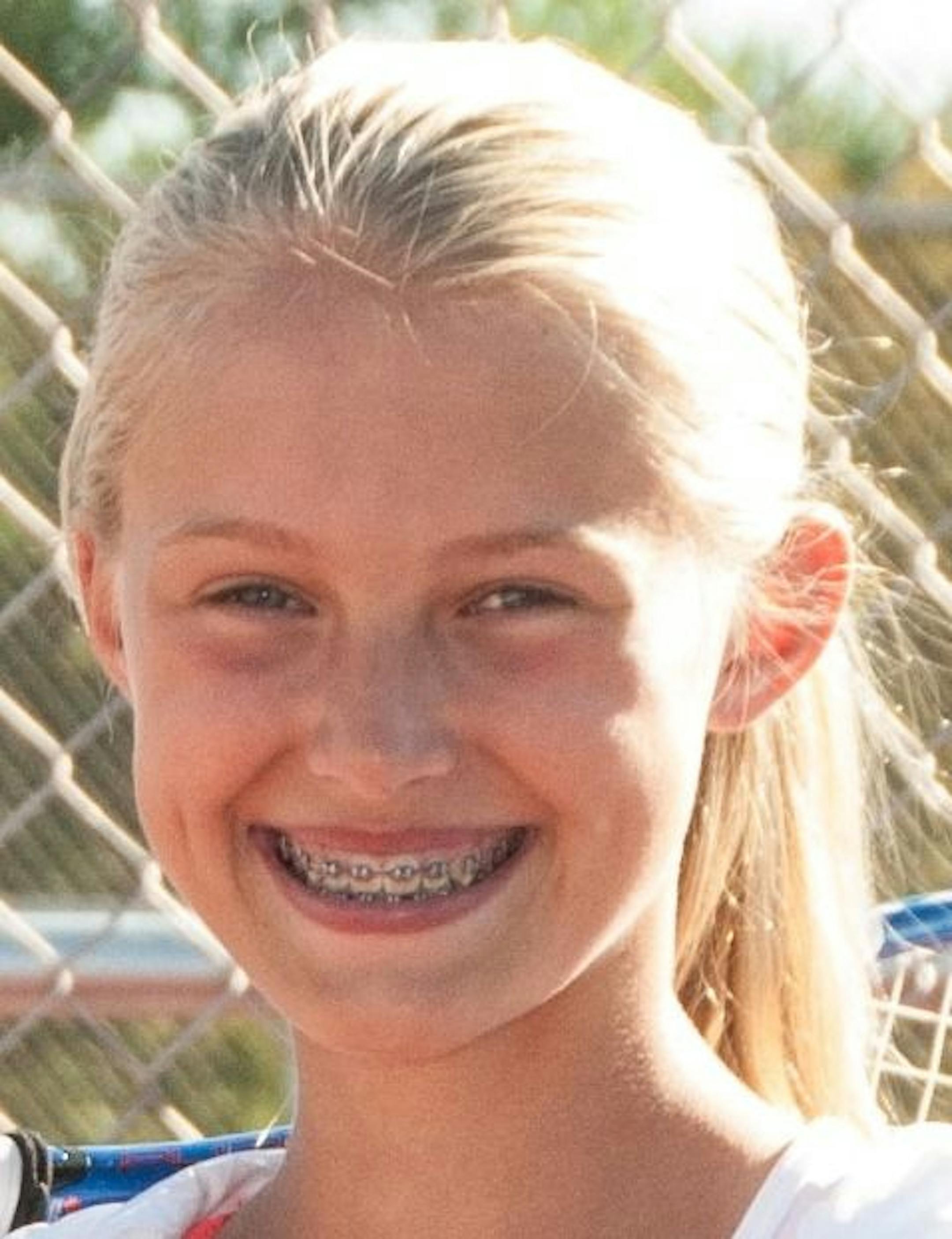 Olivia Paradise, Mahtomedi tennis