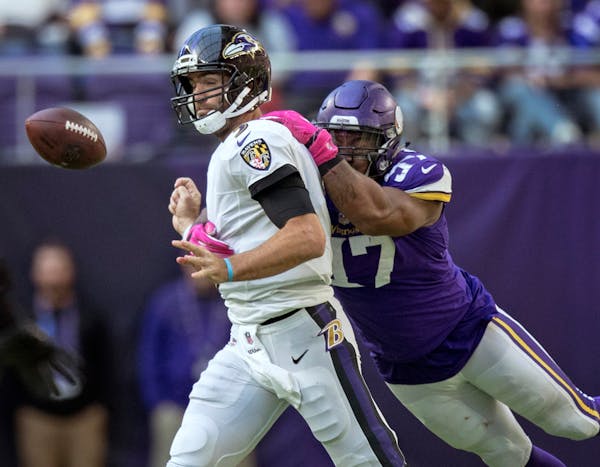 Vikings defensive end Everson Griffen sacked Ravens quarterback Joe Flacco on the final drive of the game Sunday. Griffen is one reason the offense ha