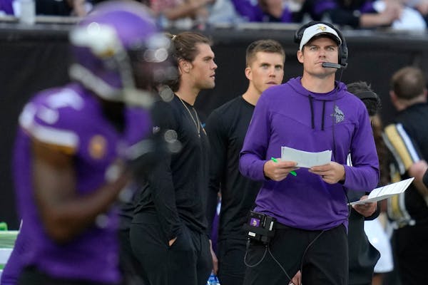 Souhan: Vikings are 3-1, but where's Kevin O'Connell's wizardry?