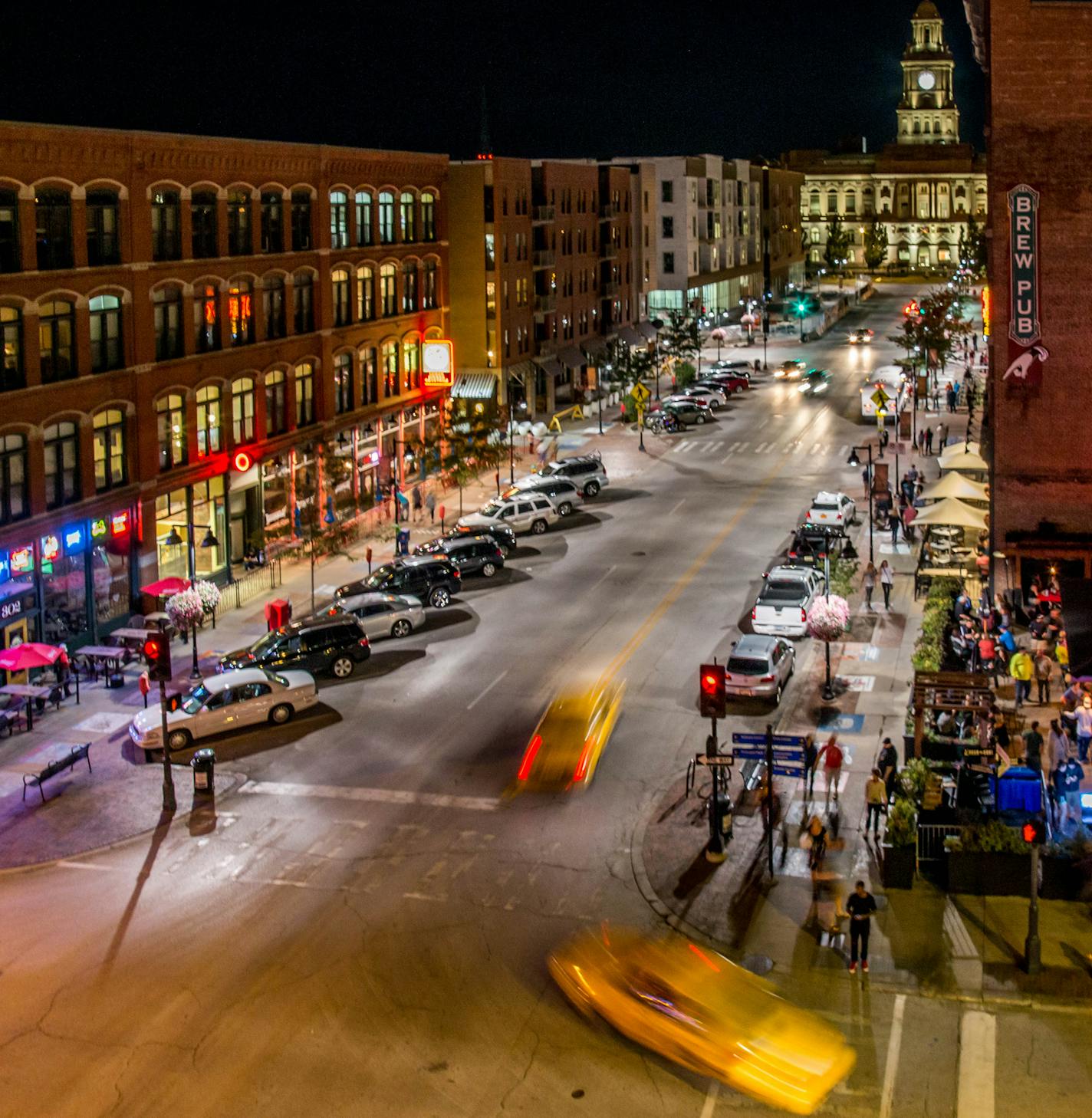 Credit: Catch Des Moines
Downtown Des Moines' Court Avenue.