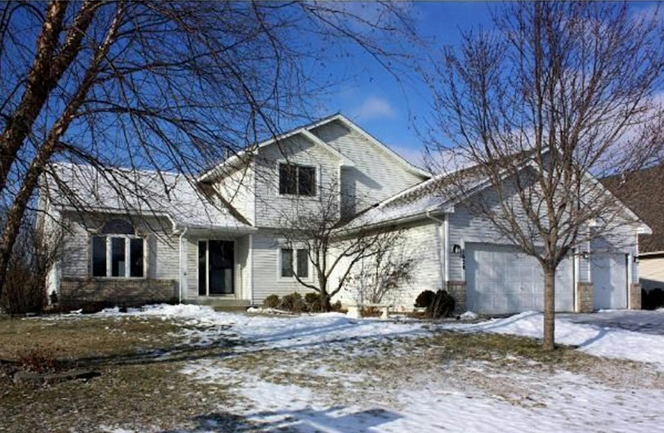 ... Hastings
Built in 1995, this five-bedroom, four-bath house has 3,600 finished square feet and features master suite with private patio, three fireplaces, lower level in-law suite with kitchen and bath, patio and deck. Listed by Ralph & Joyce Peterson, Coldwell Banker Burnet, 651-730-2624.