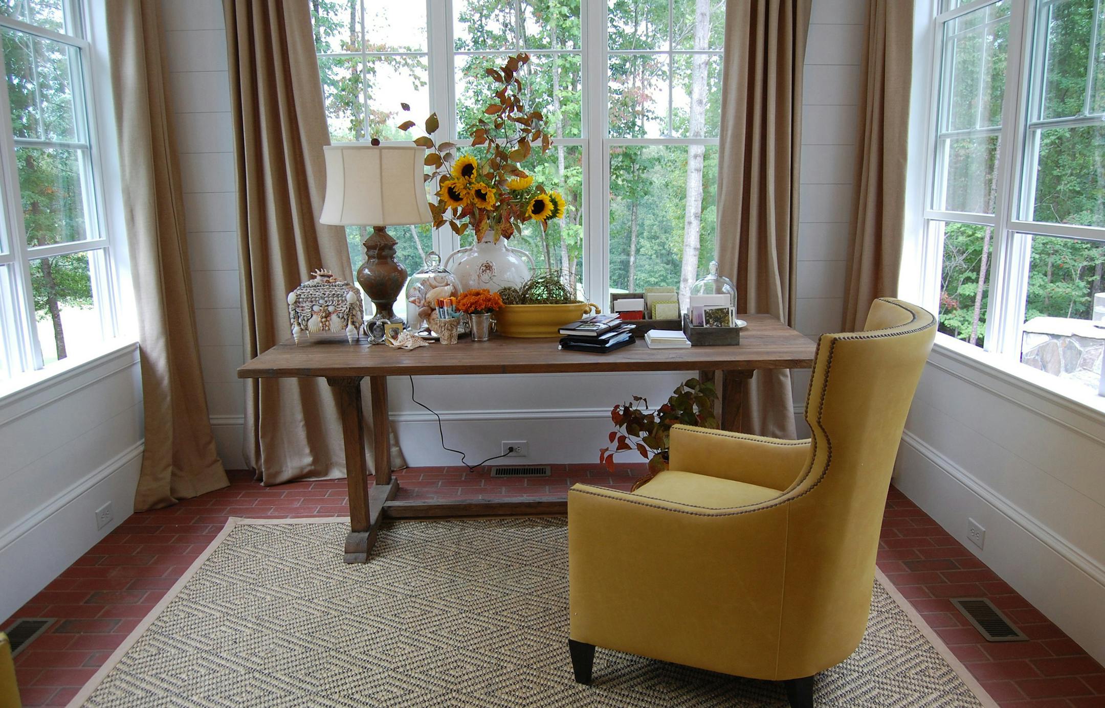 A breakfast room in this house was converted to a home office. Think about the type of work or play area that is missing in your home. You might already have space that could be reorganized and redecorated to use for a different purpose. (Vicki Payne/MCT) ORG XMIT: 1156530