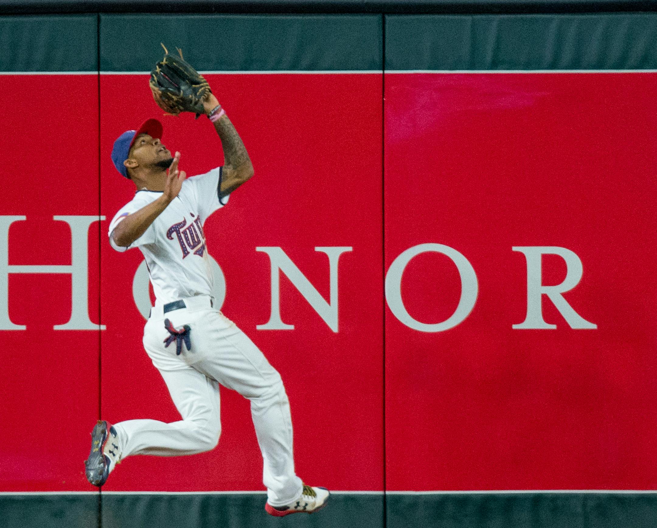 Minnesota Twins' Byron Buxton catches the ball during a game against the Los Angeles Angels on Monday, July 3, 2017, at Target Field. ] COURTNEY PEDROZA &#x2022; courtney.pedroza@startribune.com July 3, 2017; Angels at Twins; Target Field;