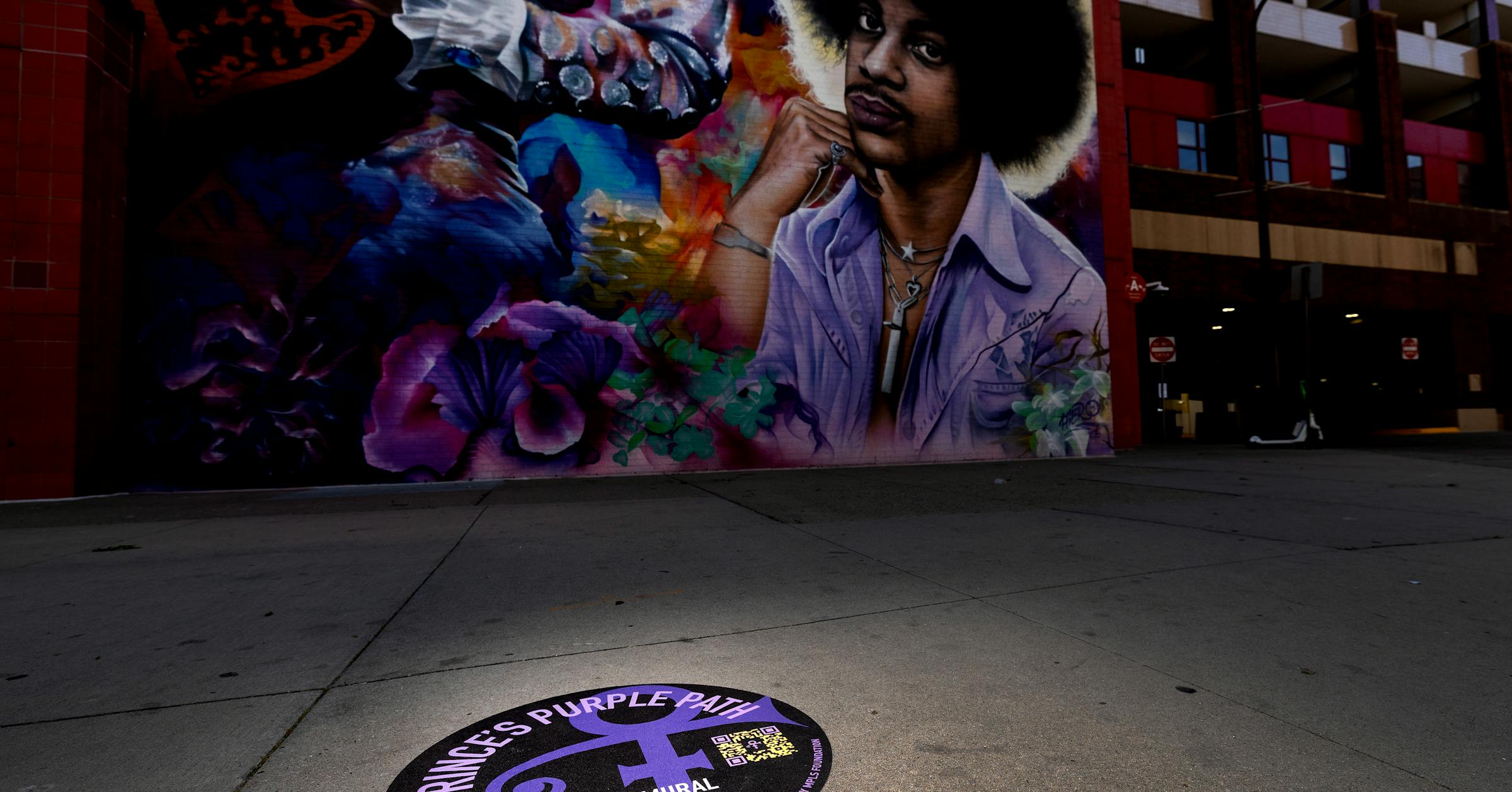 How many of Minneapolis’ new ‘Purple Path’ sidewalk signs for Prince ...