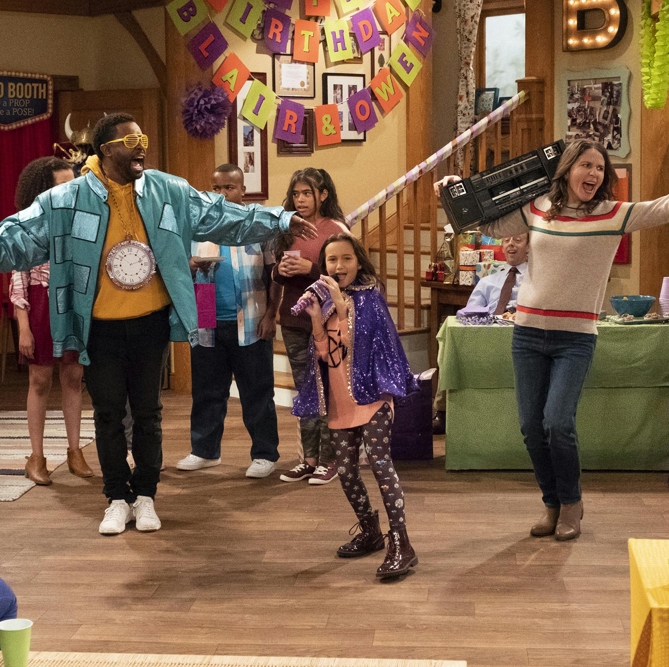 JUST ROLL WITH IT -"The Birthday War" - Owen doesn't have the heart to tell his dad that he has outgrown an embarrassing birthday tradition, while Blair learns that Owen is now friends with her ex-best friend Ruth. This episode of "Just Roll With It" airs June 19 at (8:00-8:30 P.M. EDT) on Disney Channel. (Disney Channel/Giles Mingasson)
RAMON REED, TOBIE WINDHAM, KAYLIN HAYMAN, SUZI BARRETT