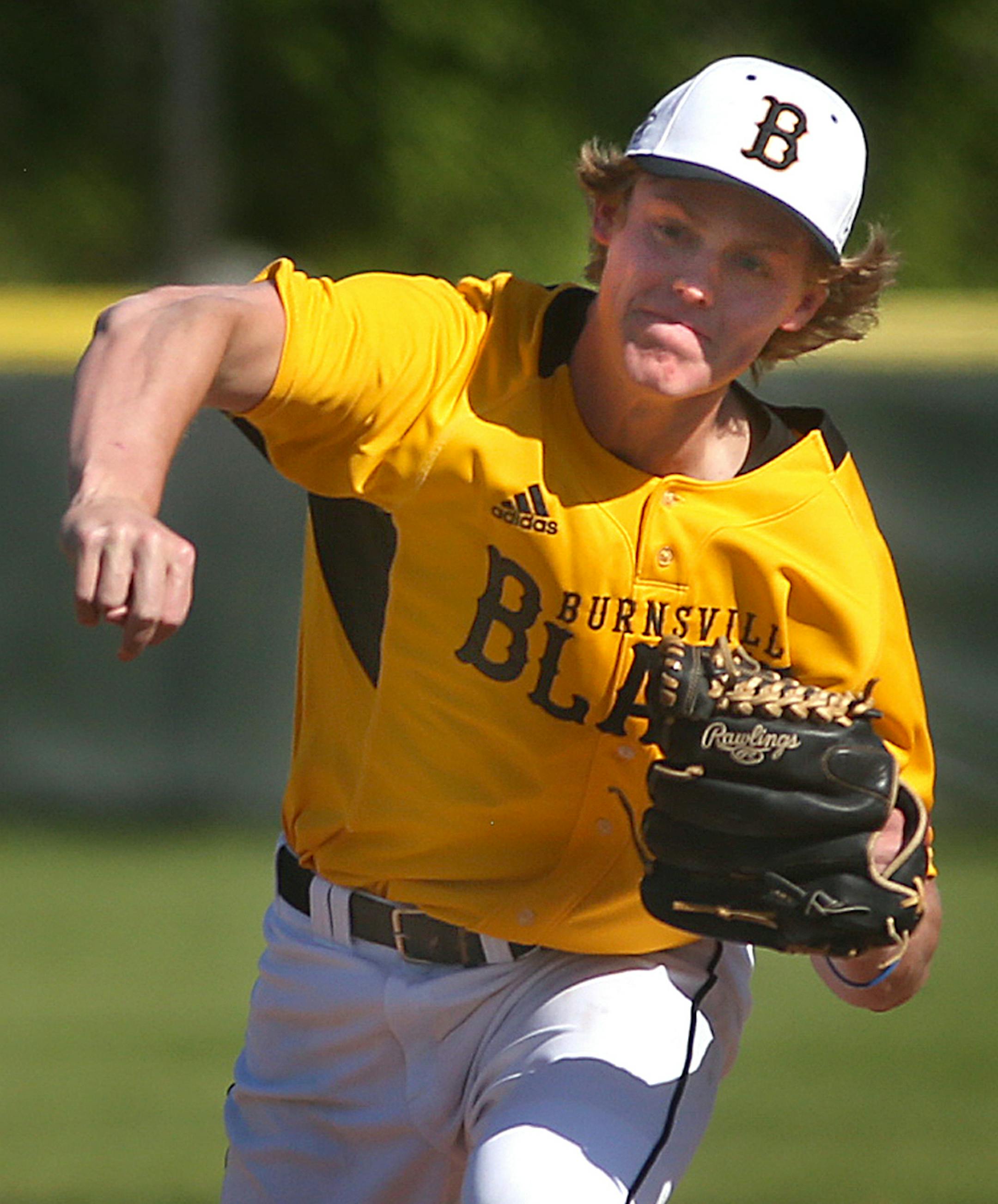 Burnsville High School pitcher Sam Carlson pitched against Eastview in a recent game at Alimagnet Park in Burnsville. ] JIM GEHRZ &#xef; james.gehrz@startribune.com / Burnsville, MN / May 18, 2016 4:30 PM &#xf1; BACKGROUND INFORMATION: Feature story on high school pitchers and future pitch count. Burnsville's high school baseball team will be hosting Eastview at Alimagnet Park starting at 4:30 p.m. We need photos of Burnsville pitcher Sam Carlson as well as the school/staff charting pitches for