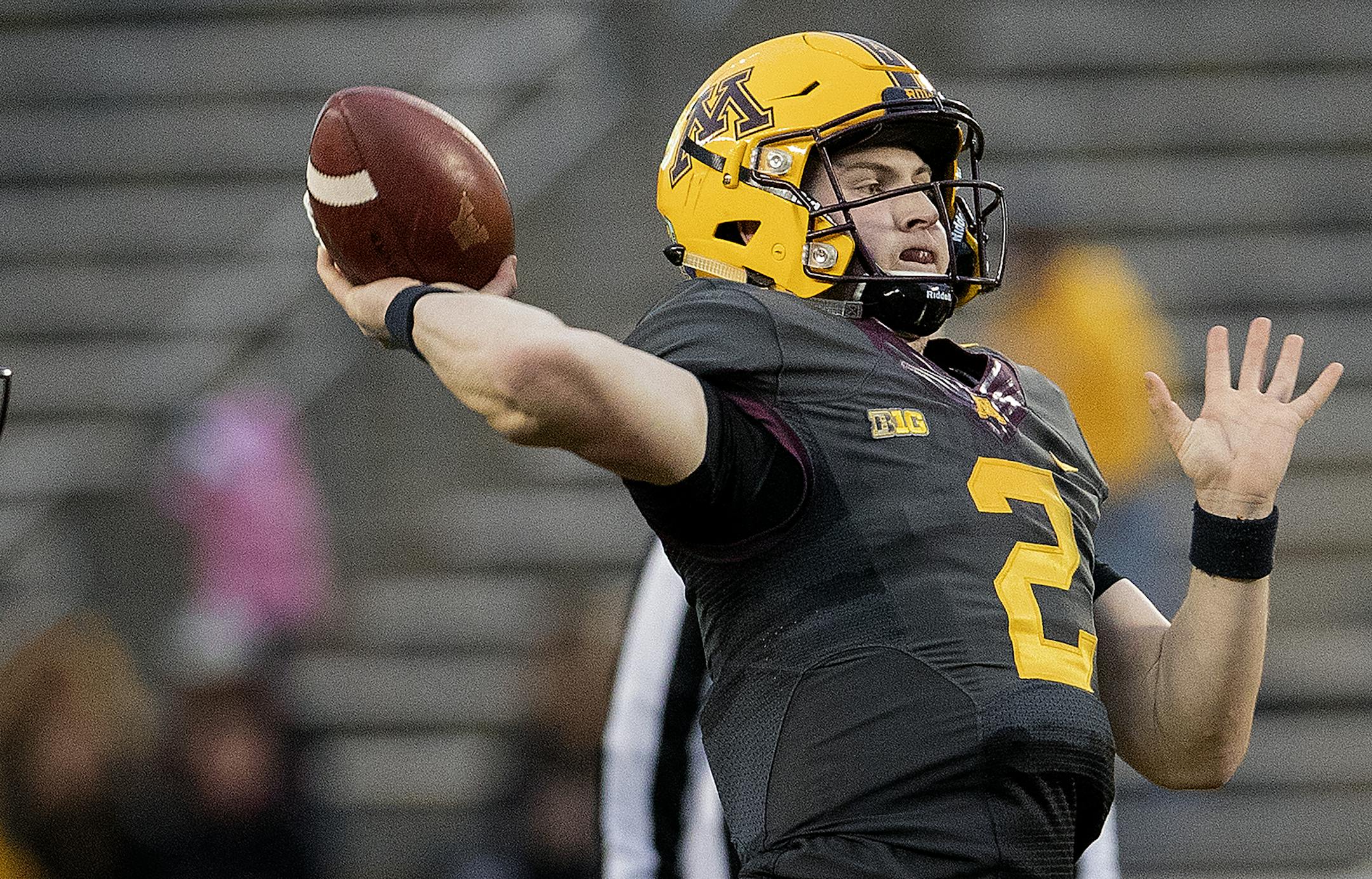 Quarterback Tanner Morgan (2) attempted a pass during the spring game.