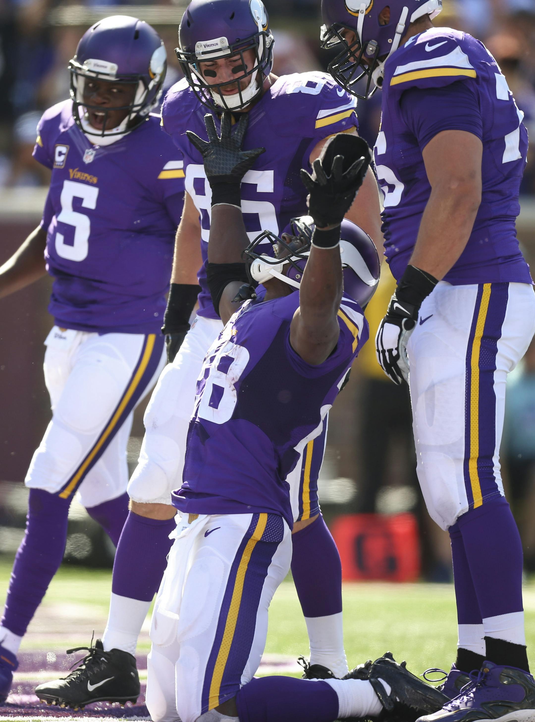 Adrian Peterson rushed for 126 yards and scored twice in Week&#x202f;3 to put away a Chargers team that is 0-4 on the road this season.