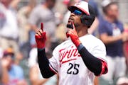Byron Buxton’s balky knee continues to keep him away from action as the Twins head toward a possible playoff berth.