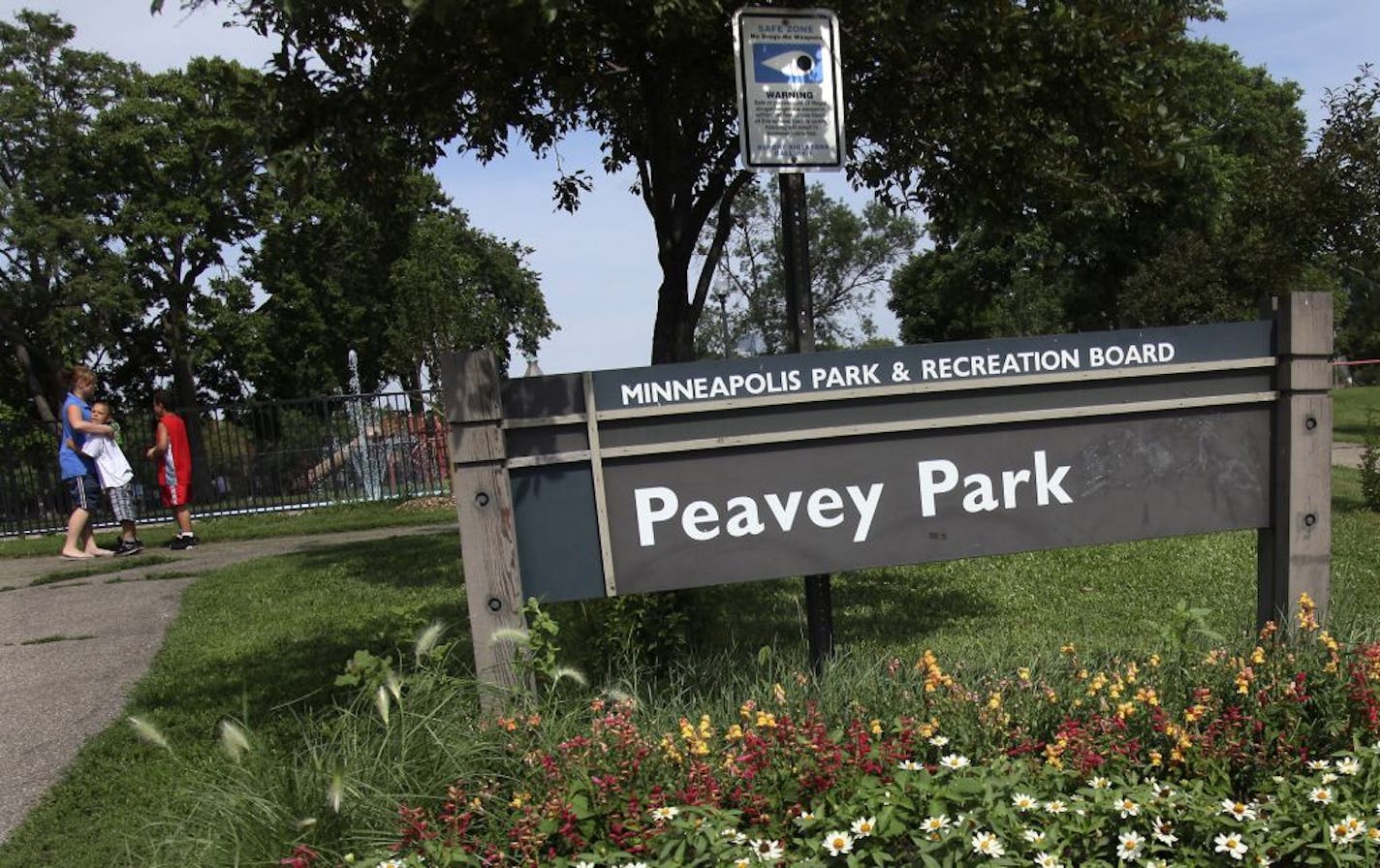 The investigation into a double homicide in July at Peavey Park in south Minneapolis has turned into an unlikely legal battle over the First Amendment and the at-times-blurry line between journalism and entertainment.