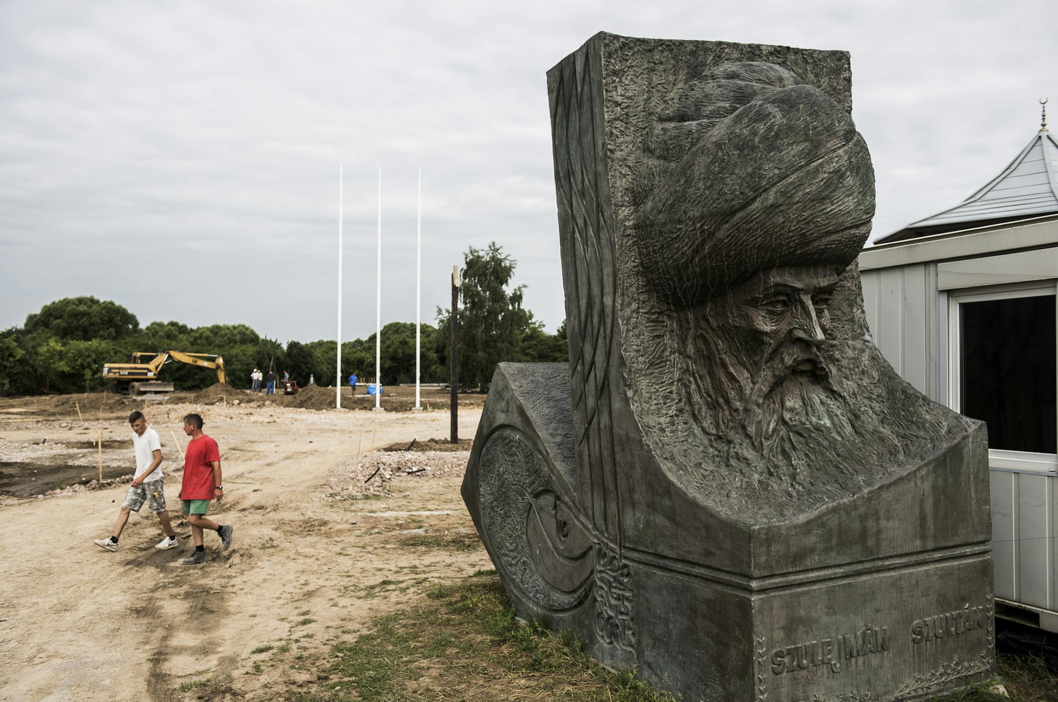 A Suleiman sculpture at the memorial park near Szigetvar, Hungary, June 22, 2016. Researchers are unearthing a 16th-century encampment discovered last fall near Szigetvar, believed to be where Suleiman the Magnificent spent his last night before 50,000 of his Ottoman soldiers sacked a nearby fortress defended by 2,500 Christians. (Akos Stiller/The New York Times)