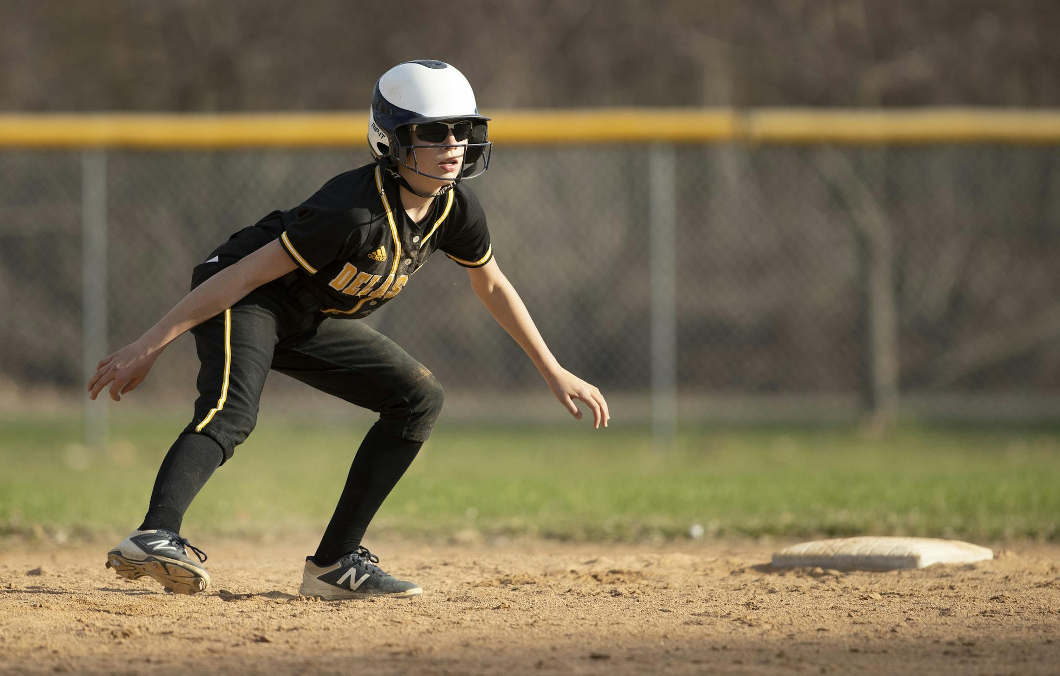 Isabel Queenan of De La Salle took a lead off second base in their game against Holy Angels Thursday evening. She plays for Club 612 also. ] JEFF WHEELER • jeff.wheeler@startribune.com Like most of their suburban counterparts, Minneapolis softball players now have a club team that they can play with in addition to their high school team. Club 612's U12 team practiced at a Bryn Mawr field Thursday evening, April 25, 2019 in Minneapolis.