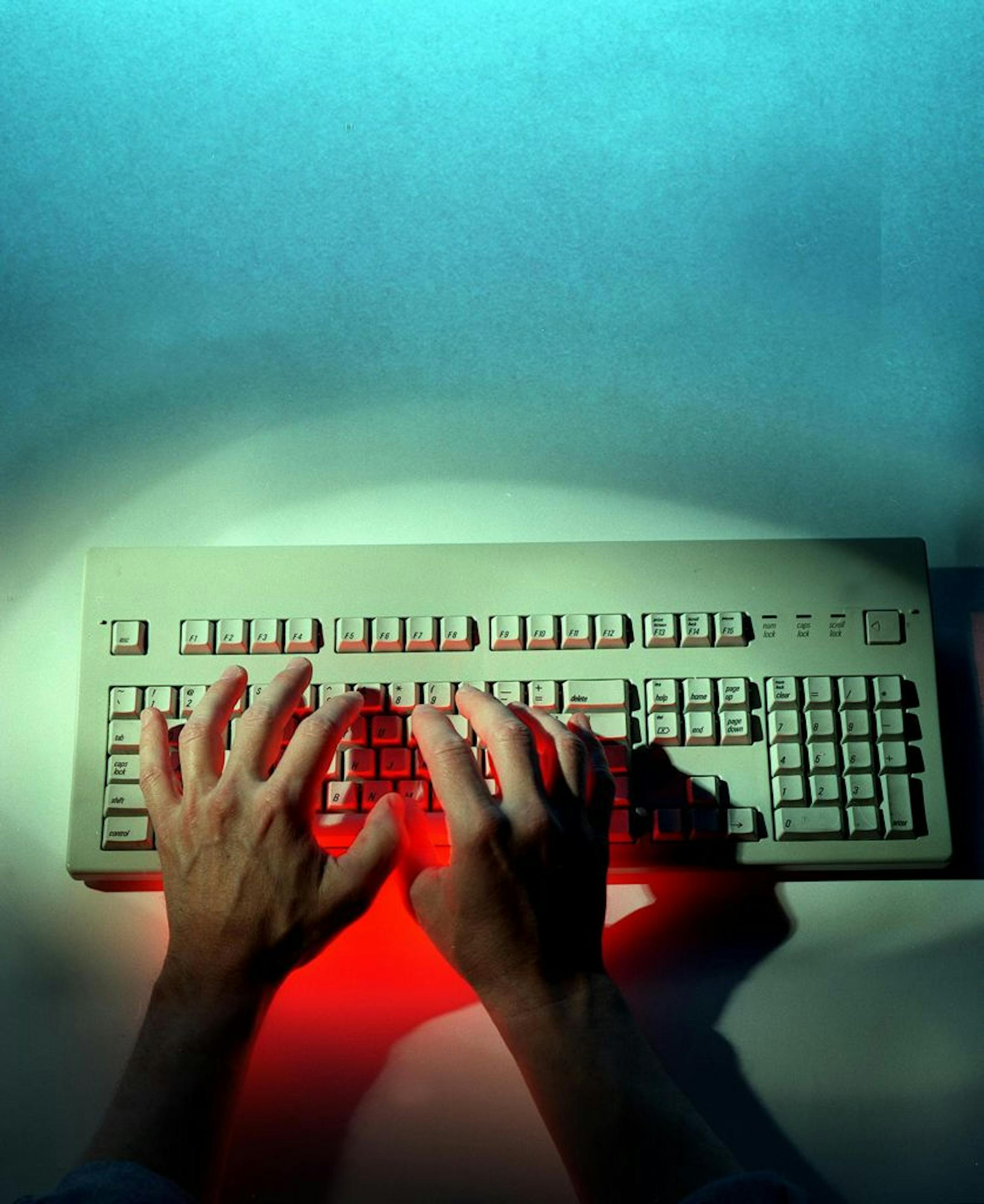 If your wrists hurt, there are steps you can take to alleviate the pain.