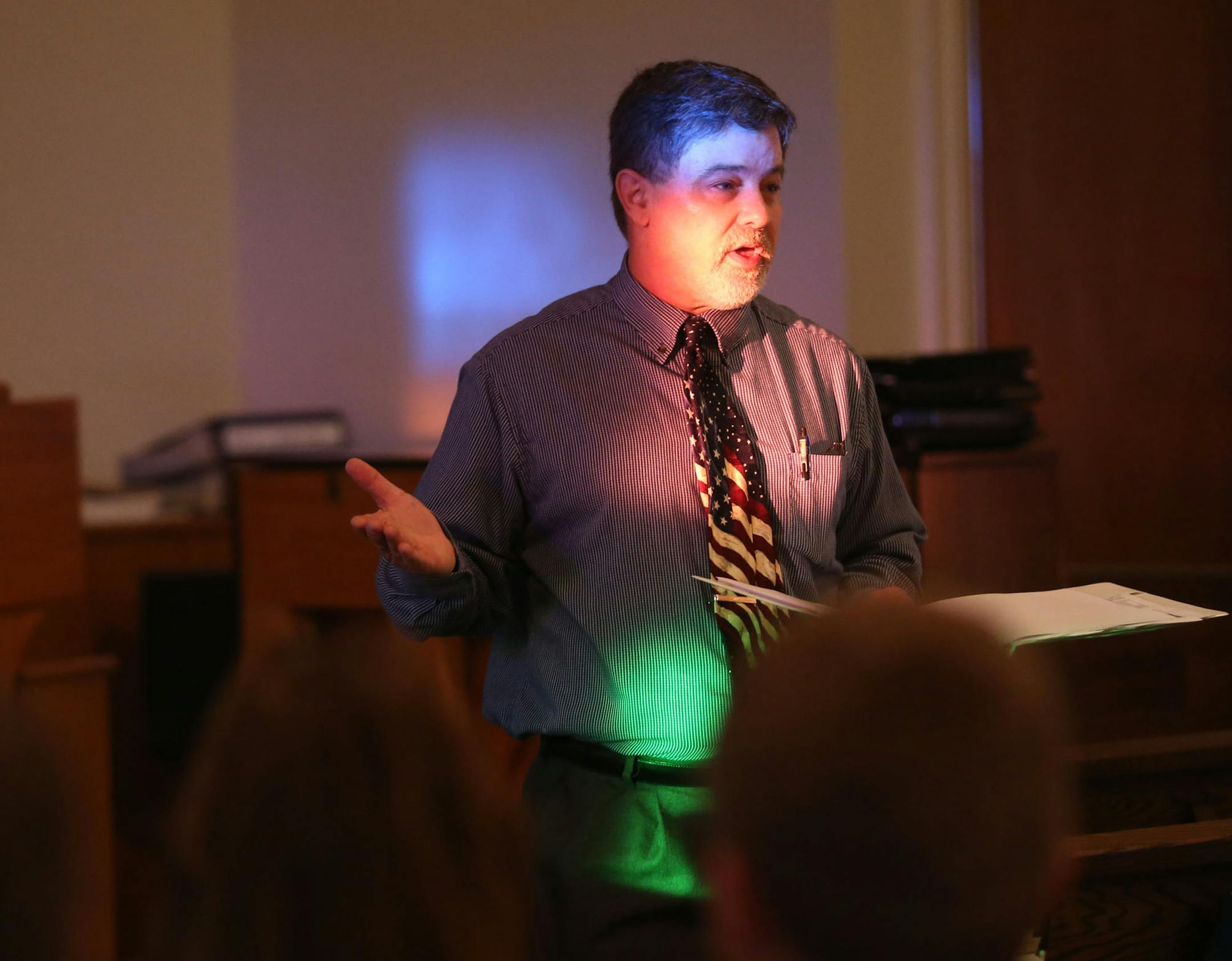 Gordy Pehrson , traffic safety coordinator for the department of Public safety talked about the difficulties of the being a good parent during the Point of Impact free seminar or parents with teens who are about to drive at the Shepherd of the Hill Presbyterian in Chaska, Wednesday September 25, 2013. ] (KYNDELL HARKNESS/STAR TRIBUNE) kyndell.harkness@startribune.com