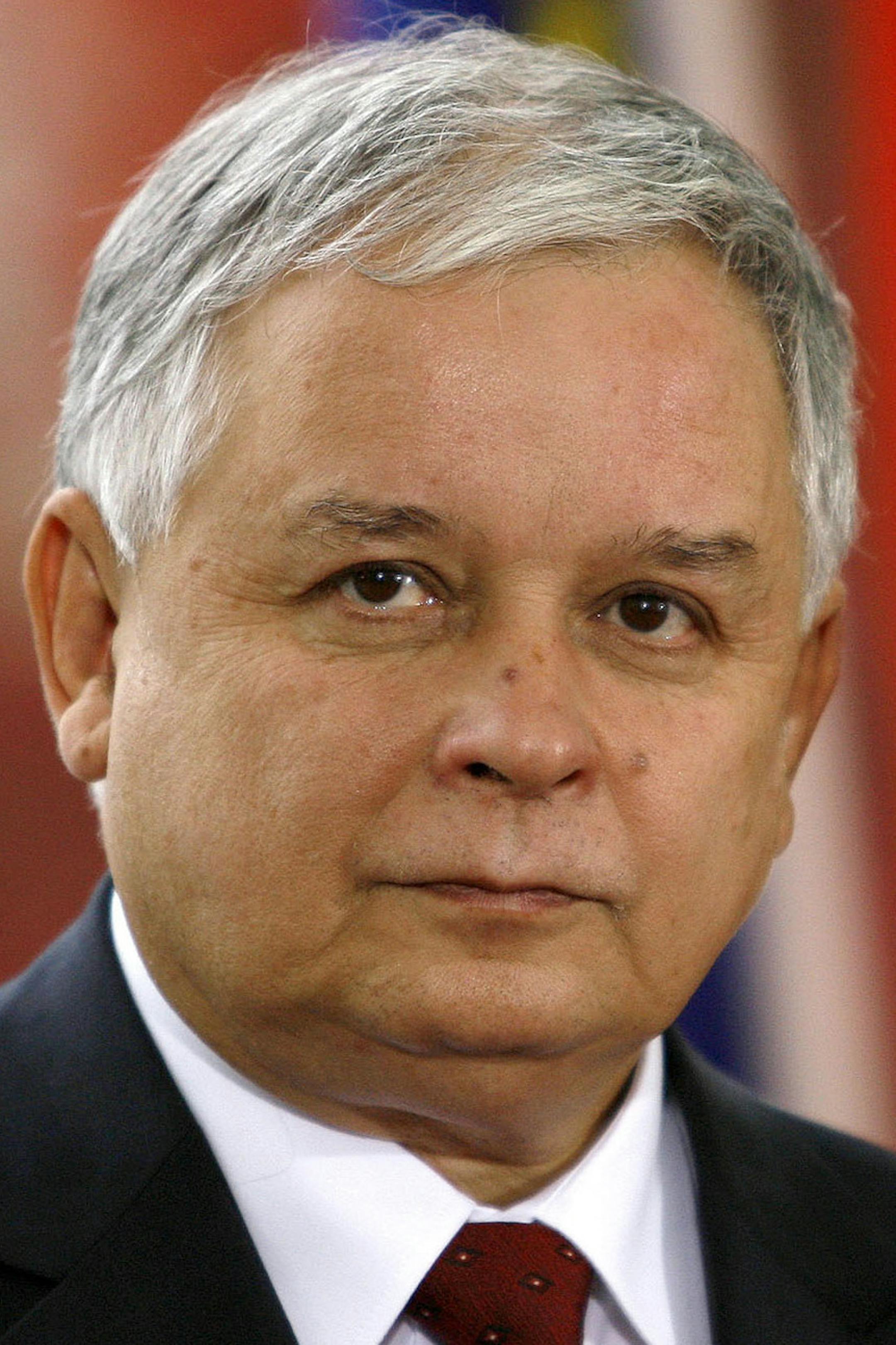 FILE - The Oct. 12, 2007 file photo shows the President of Poland Lech Kaczynski arriving for talks at the chancellery in Berlin. Polish President Lech Kaczynski and some of the country's highest military and civilian leaders died on Saturday, April 11, 2010 when the presidential plane crashed as it came in for a landing in thick fog in western Russia, killing 96, officials said. (AP Photo/Markus Schreiber) ORG XMIT: MIN2013041212244432