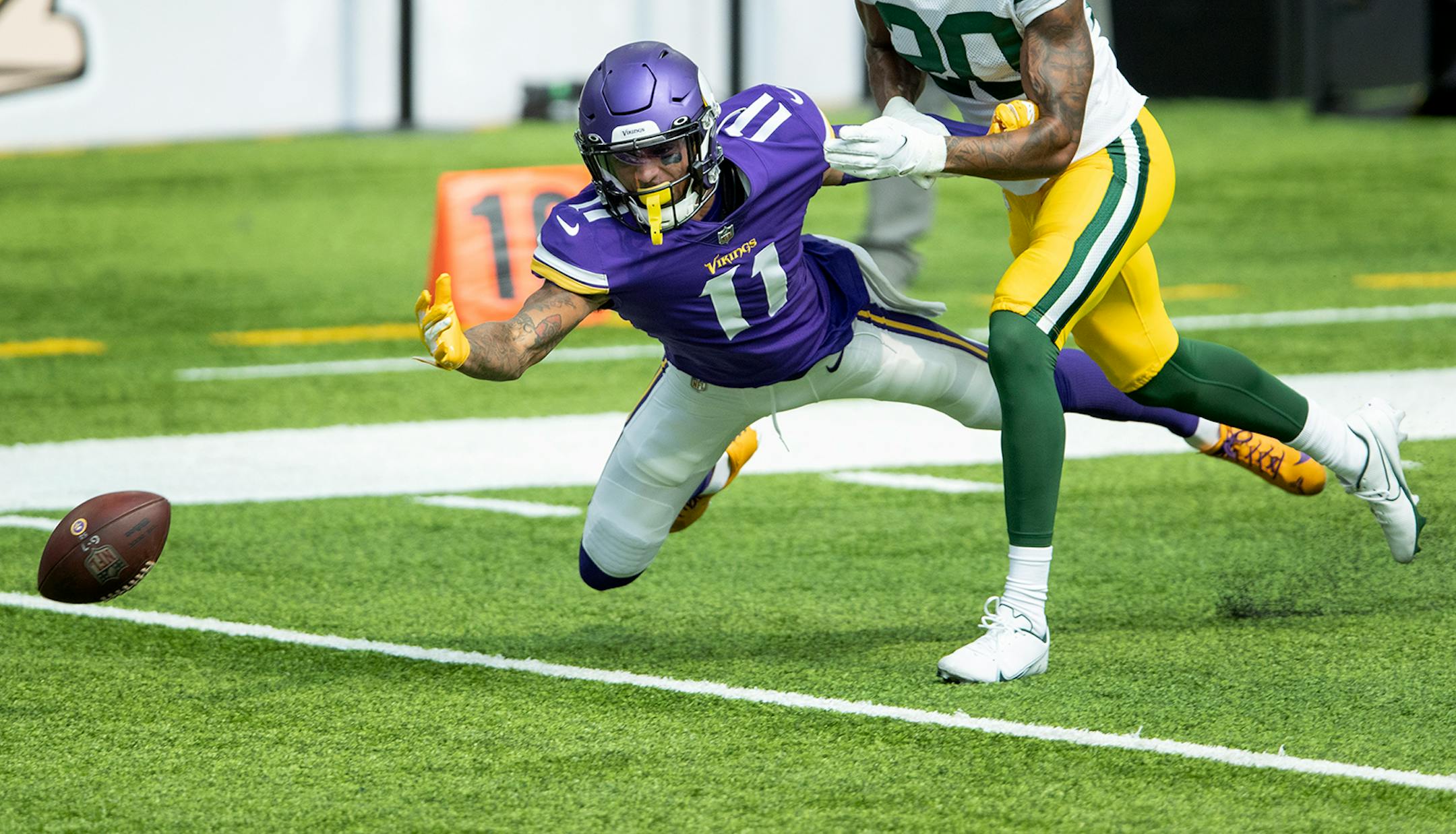 Minnesota Vikings receiver Tajae Sharpe (11) could not reach a Kirk Cousins pass on fourth down in the third quarter.