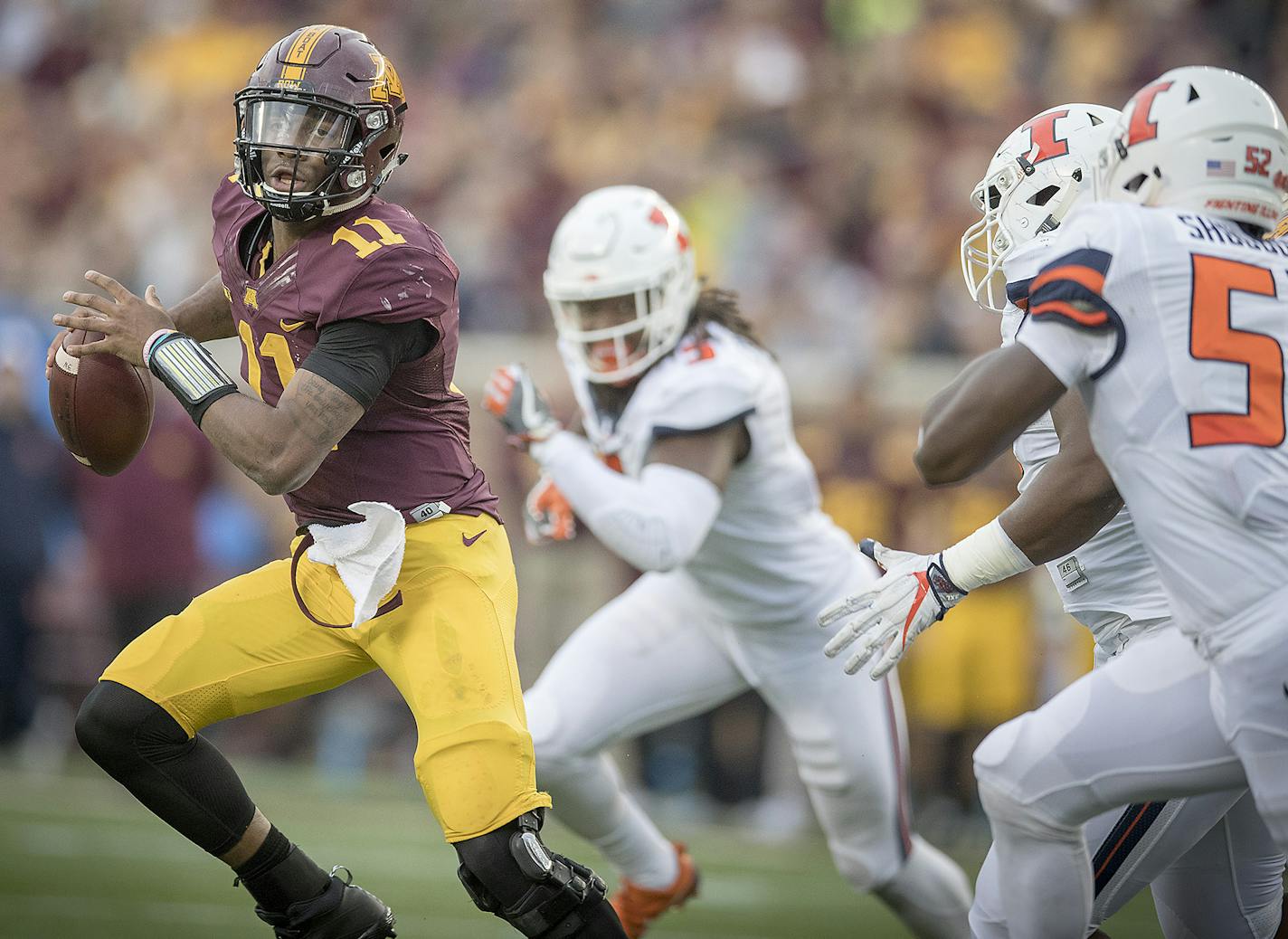 Minnesota quarterback Demry Croft