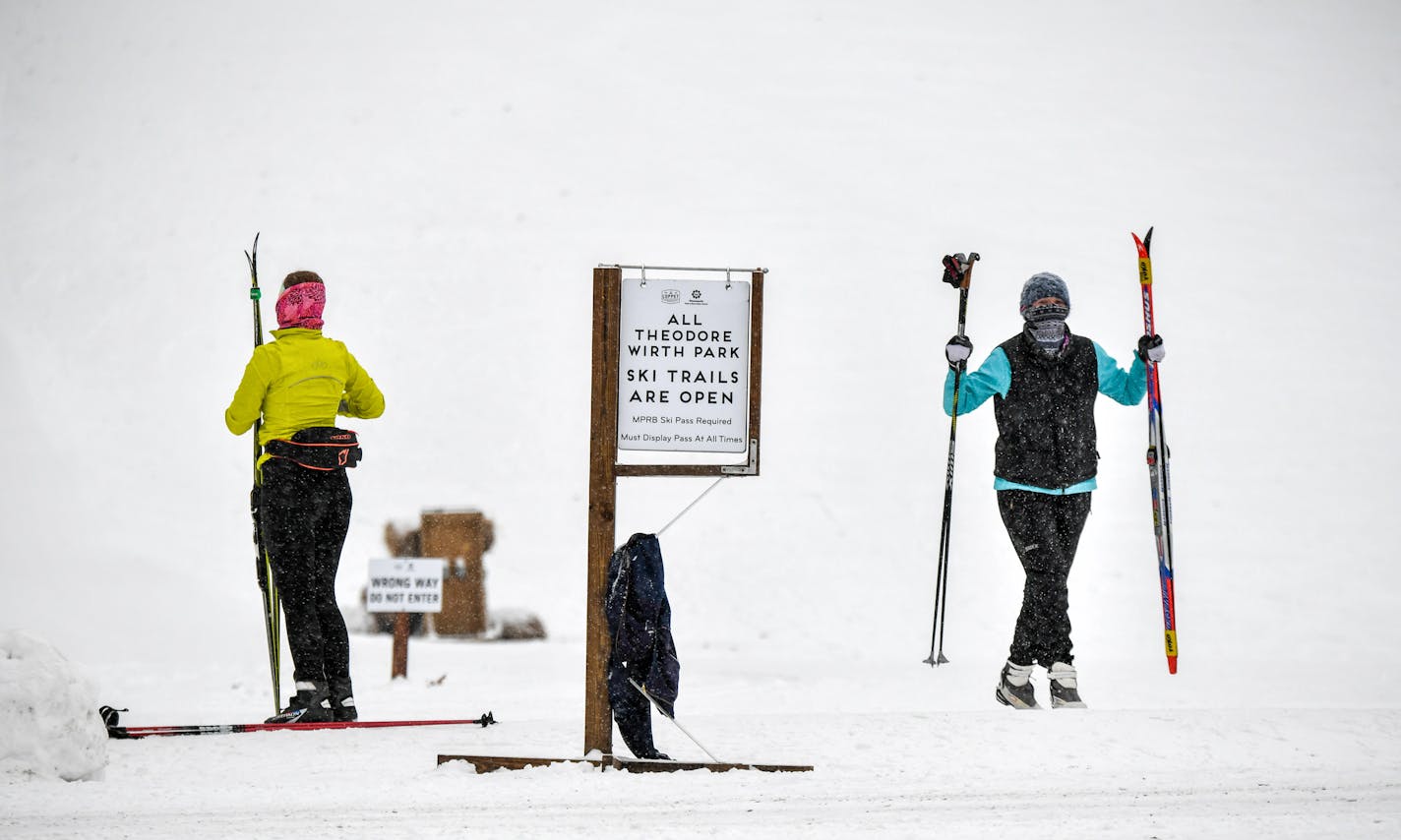 Cross country skiers at Theodore Wirth Park. ] GLEN STUBBE ¥ glen.stubbe@startribune.com Friday, December 29, 2017 Construction of The Trailhead facility at Theodore Wirth Park is underway. The building will accommodate cross-country skiers and snowshoers and winter sports enthusiasts!