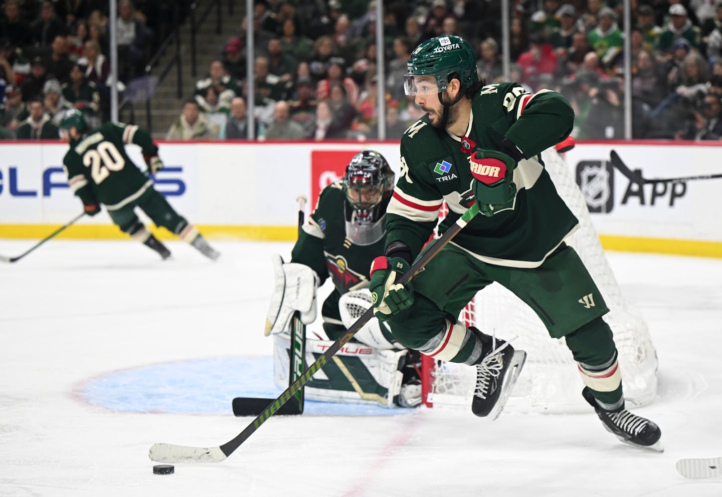 Minnesota Wild center Frederick Gaudreau (89) controls the puck during the second period Thursday, Jan. 4, 2024 at Xcel Energy Center in St. Paul, Minn.. ] AARON LAVINSKY • aaron.lavinsky@startribune.com