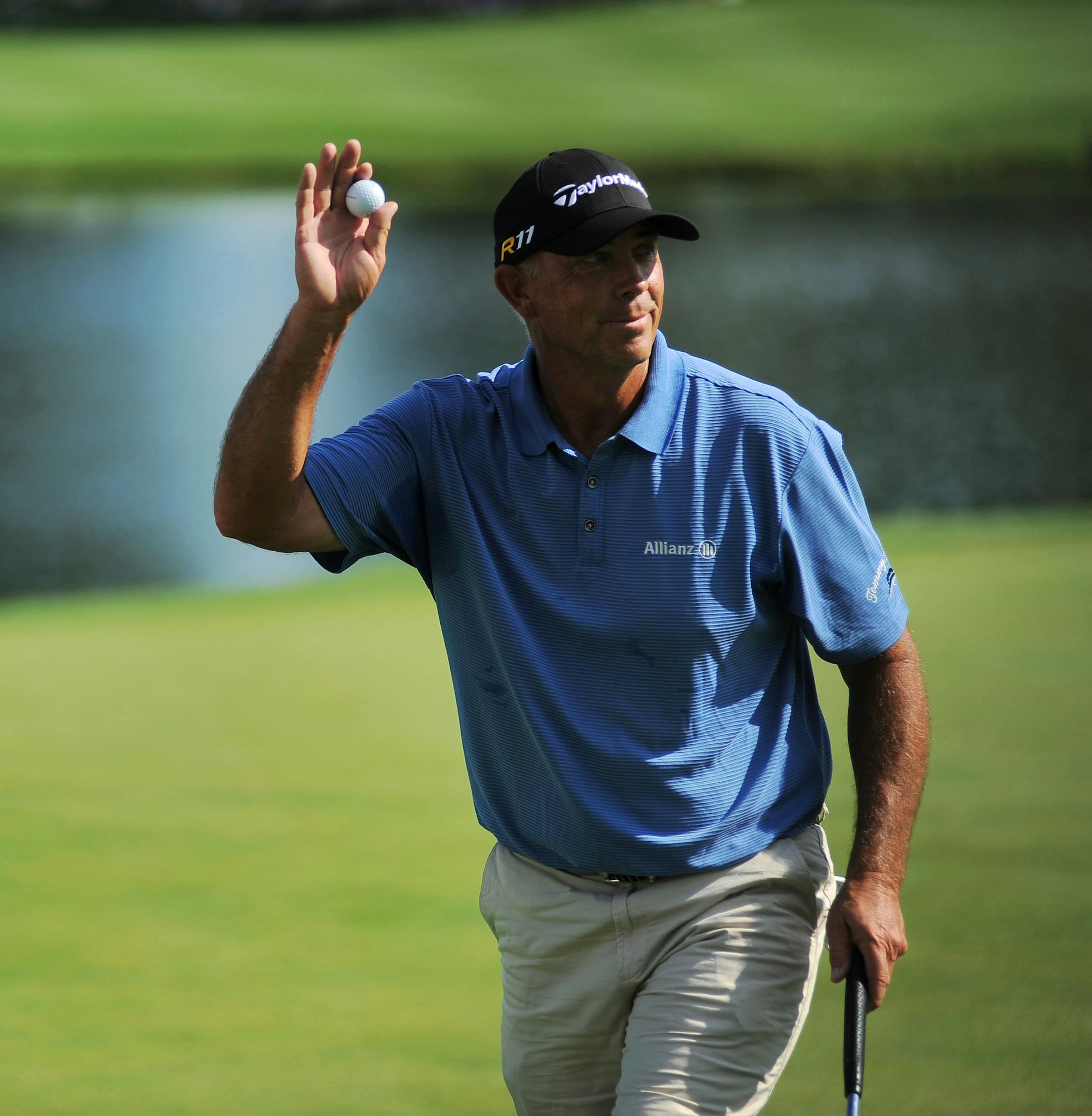 Tom Lehman held up his ball after finishing the final round of the 3M championship August 7, 2011 held at TPC Twin Cities in Blaine. Jay Haas took first with Kenny Perry in second and Tom Lehman came in third.] (Leah Millis ‚Ä¢ leah.millis@startribune.com) ORG XMIT: MIN2013041112372570