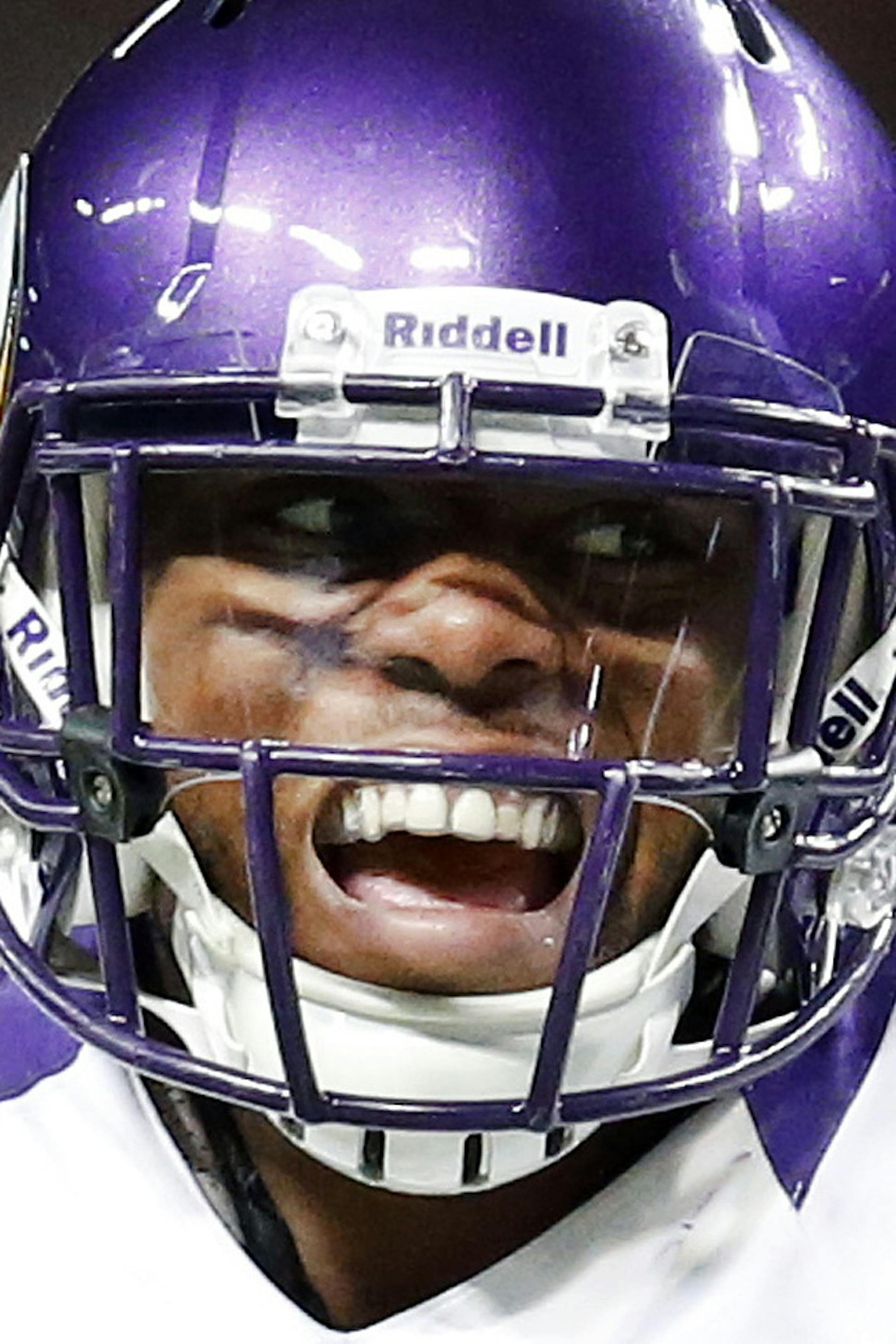 Minnesota Vikings Erin Henderson (50) celebrated after sacking Sam Bradford in the second quarter. Minnesota beat St. Louis by a final score of 36-22.] CARLOS GONZALEZ cgonzalez@startribune.com - December 16, 2012, St. Louis, MO, Edward Jones Dome, NFL, Minnesota Vikings vs. St. Louis Rams ORG XMIT: MIN1212161620230436