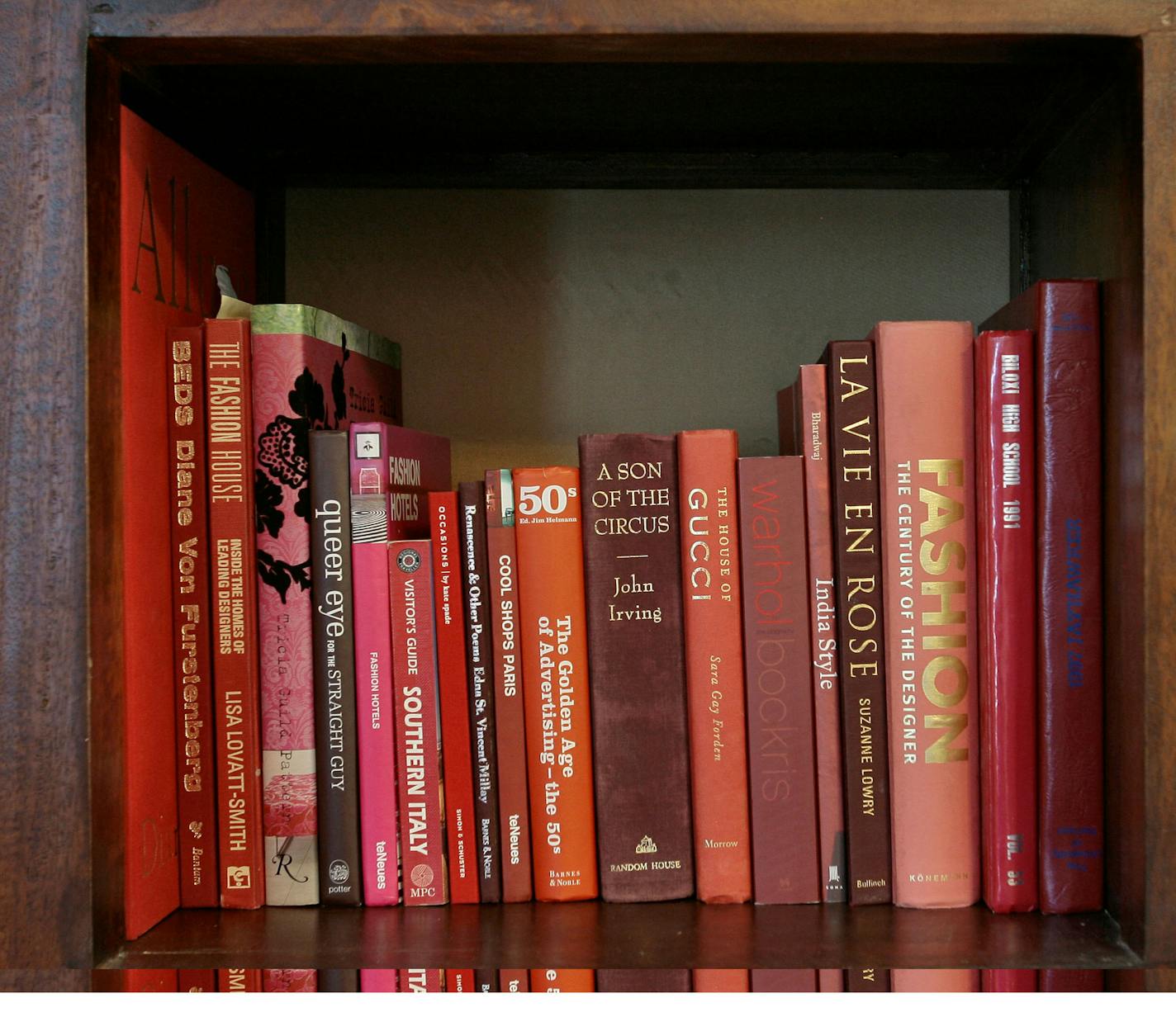 Decorators have ways to make books "pop" on the shelves.