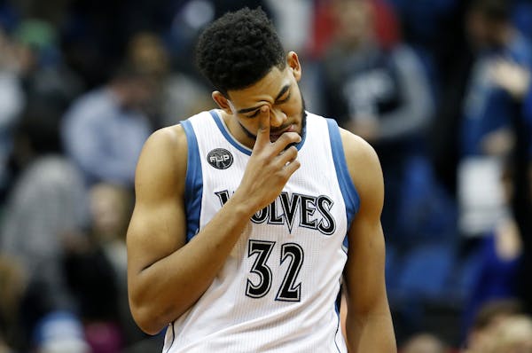 Karl-Anthony Towns (32 walked off the court at the end of the game. Denver beat Minnesota by a final score of 78-74.