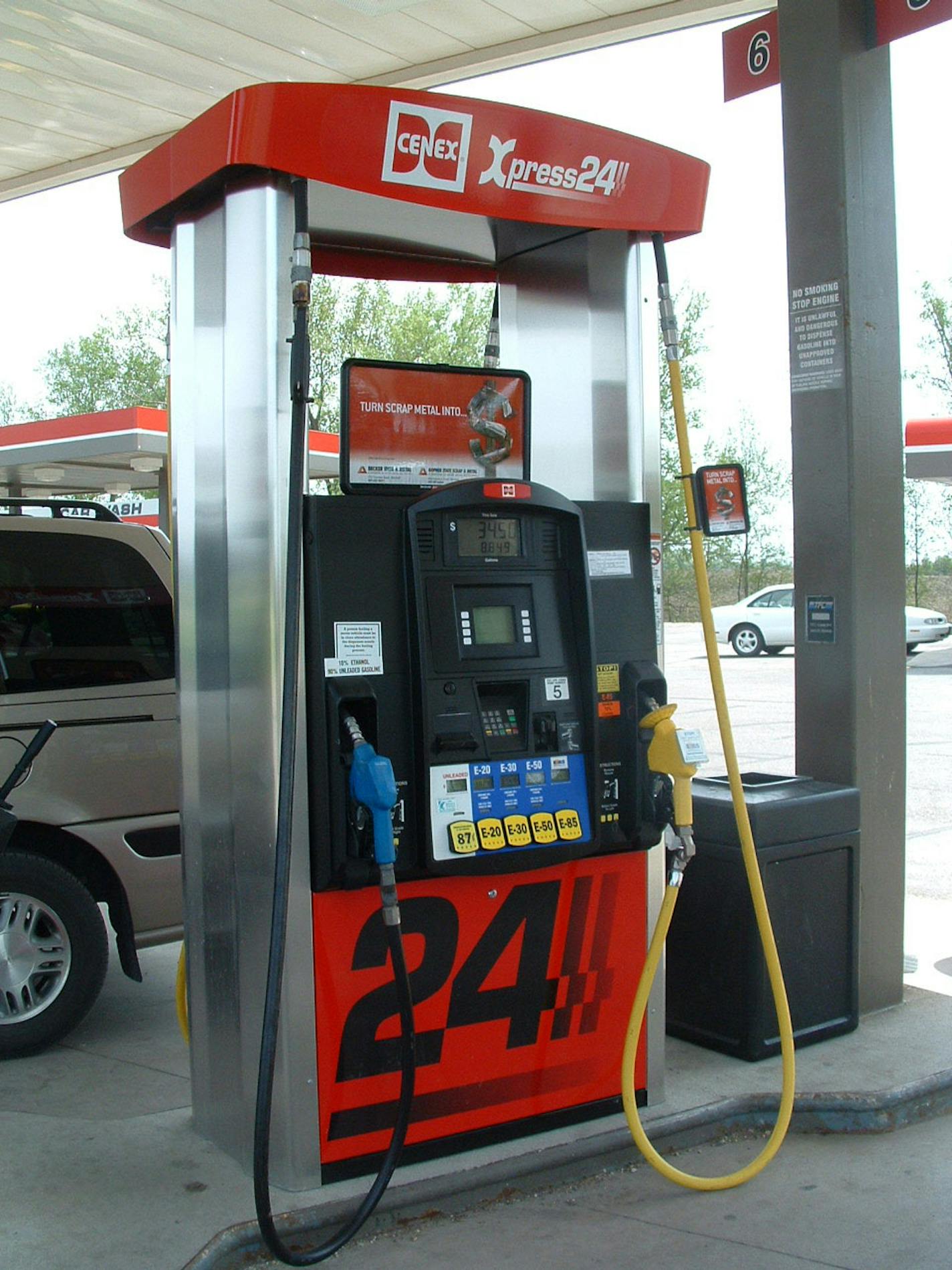 Flexfuel pump at the Montevideo Cenex on Highway 7.